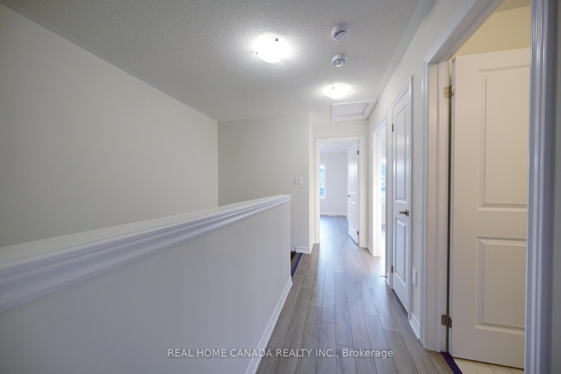 24 Durham Avenue photo 12