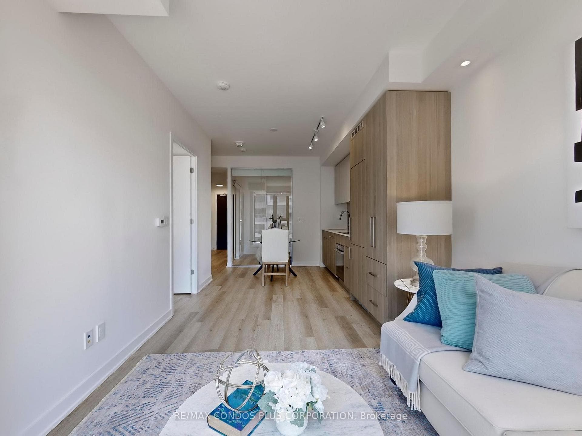 840 St Clair Avenue Unit 511 photo 6