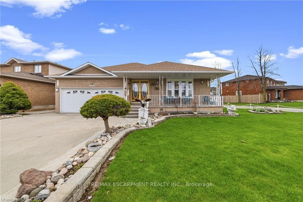 546 Dicenzo Drive photo 1