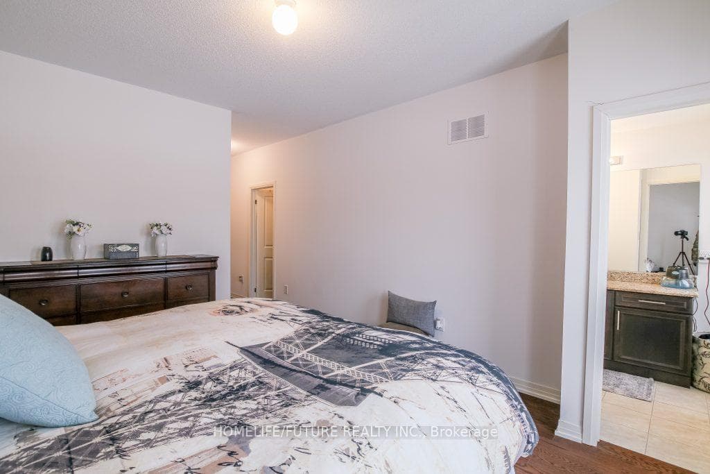 31 Prince William Boulevard photo 21