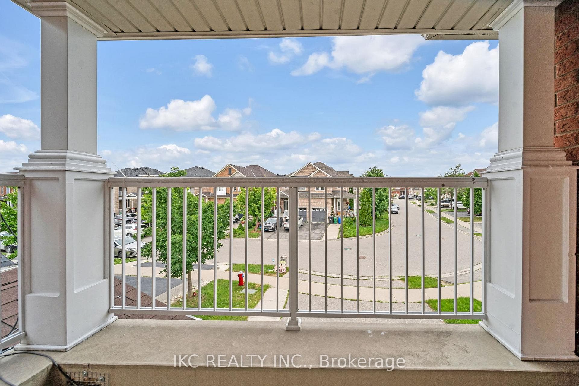 78 Calm Water Crescent photo 23