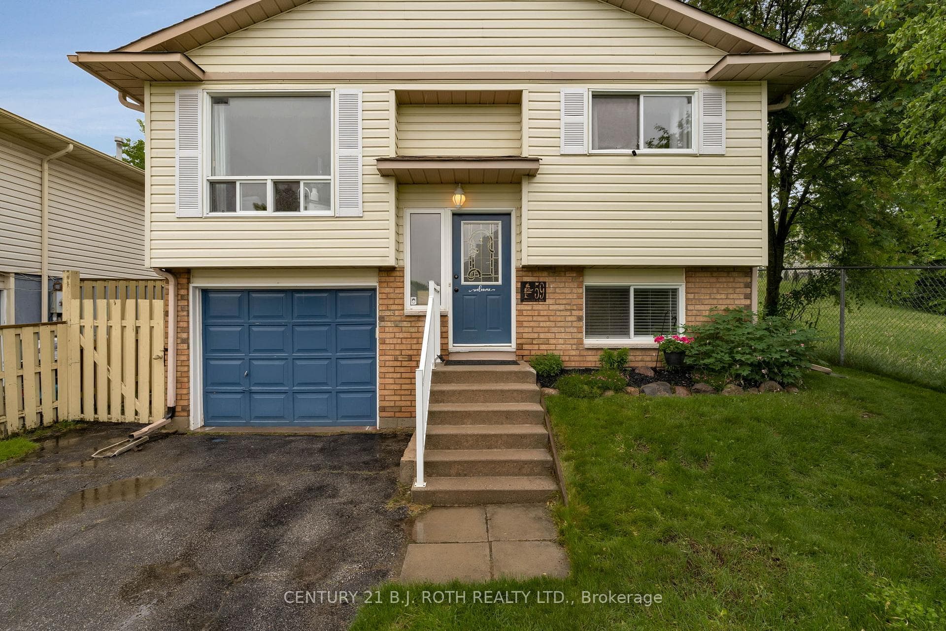 59 Cindy Lee Crescent photo 3