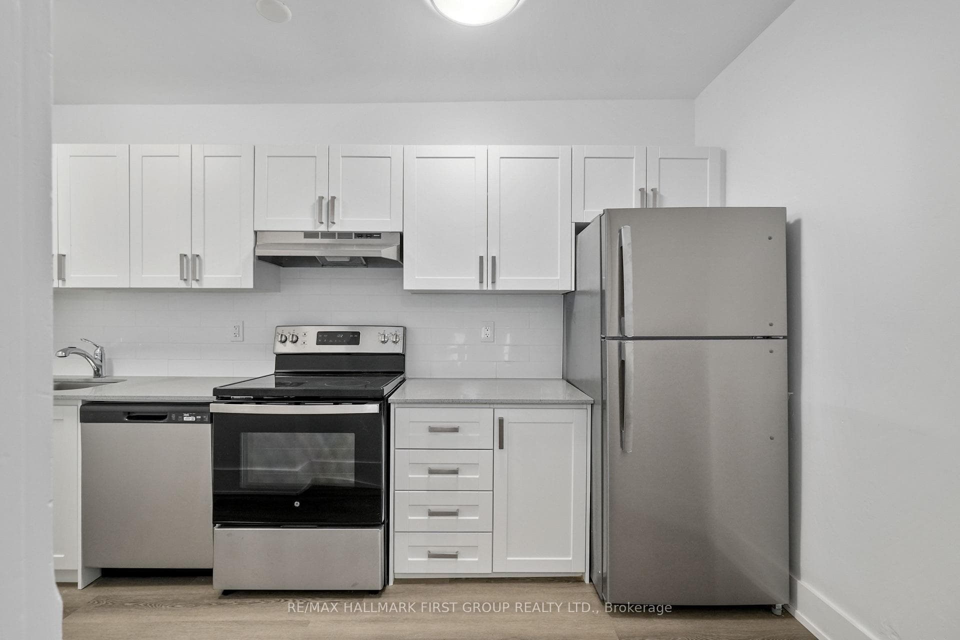 202 Green Street Unit 4 photo 8