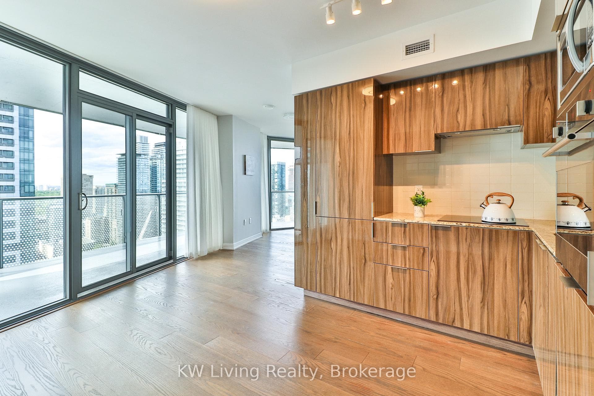 11 Wellesley Street Unit 3511 photo 16
