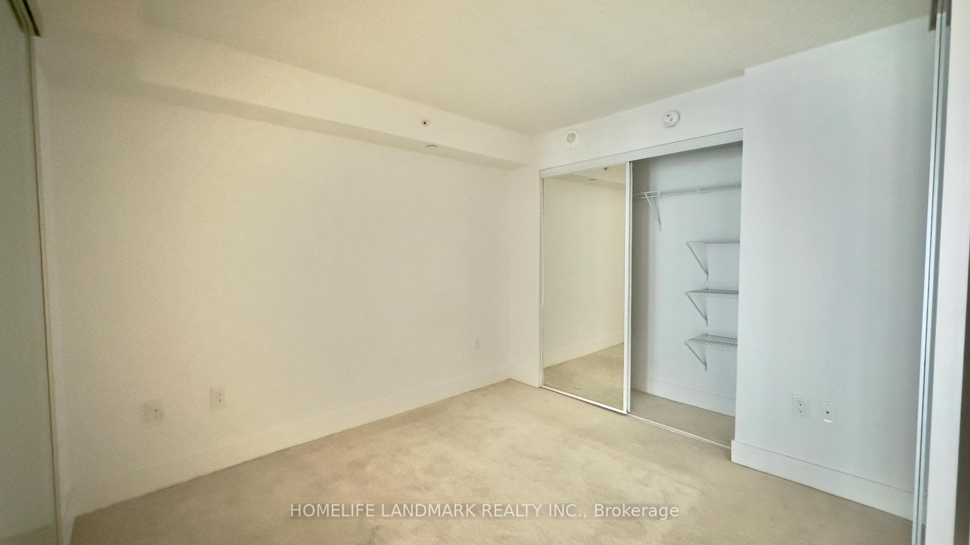 955 Bay Street Unit 621 photo 6