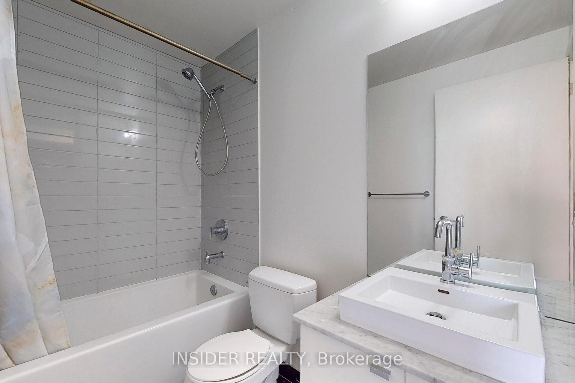 105 The Queensway Avenue Unit 2808 photo 6