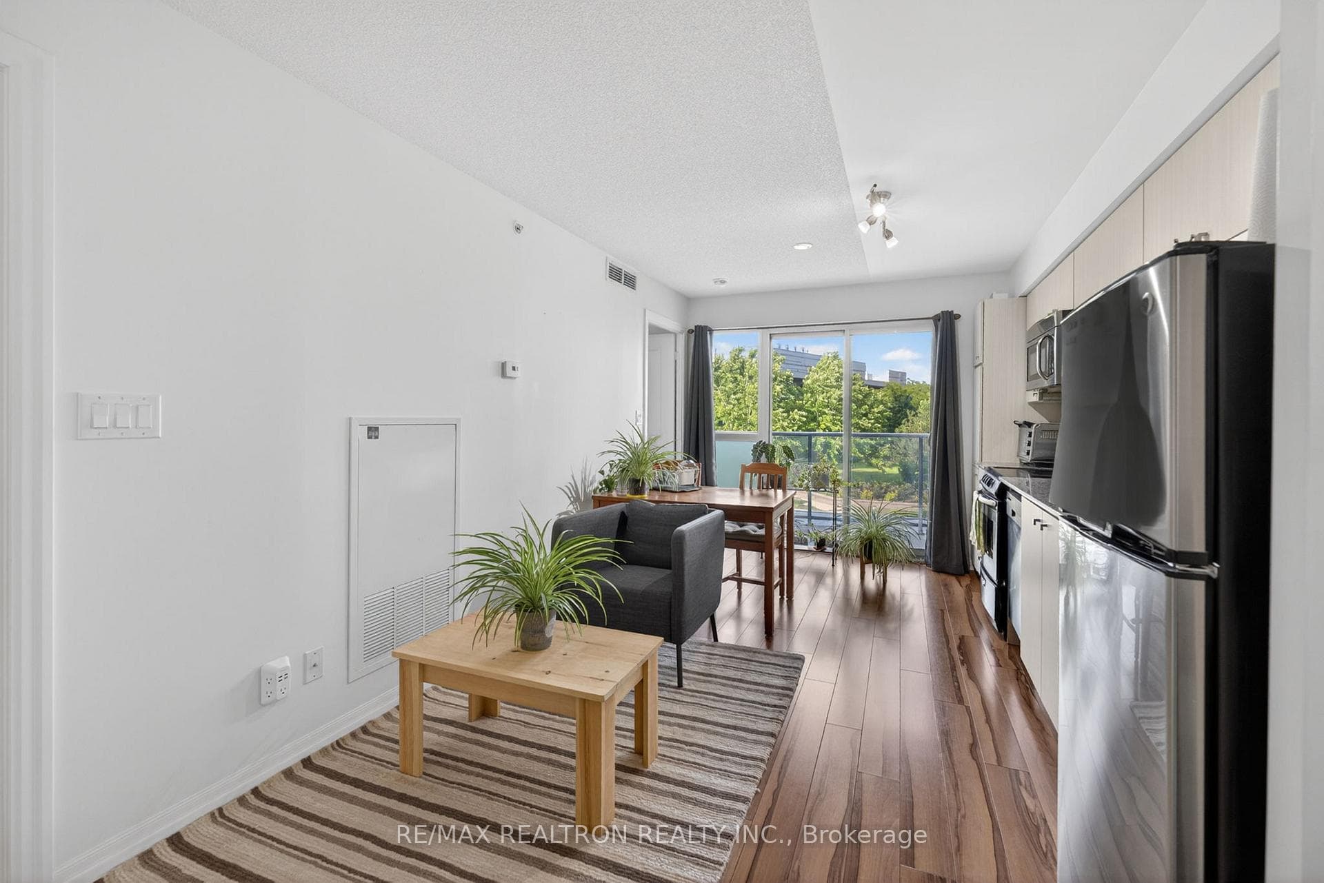 275 Yorkland Road Unit 209 photo 10