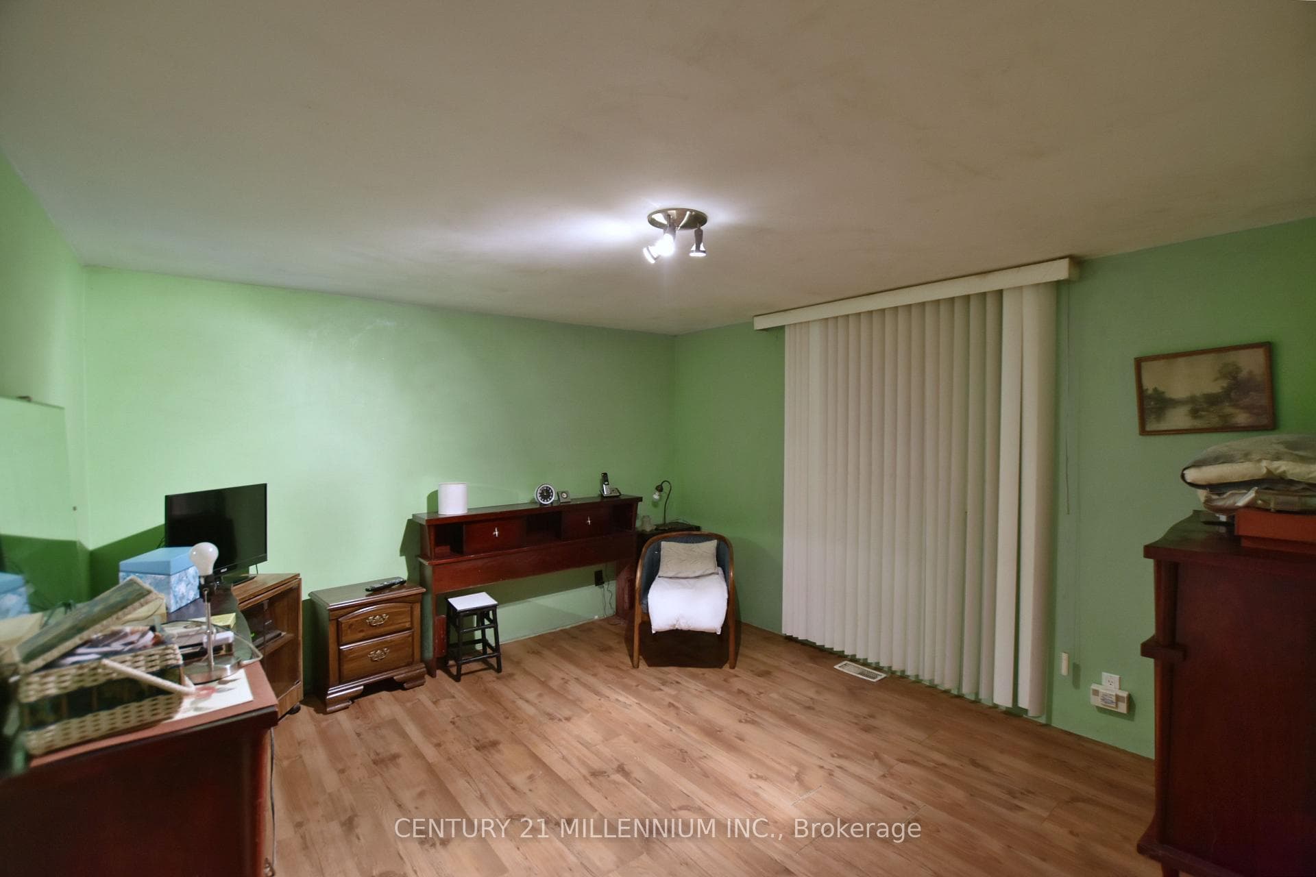 38 Pinecrest Avenue photo 21