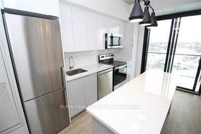 7 Erie Avenue Unit 805 photo 4