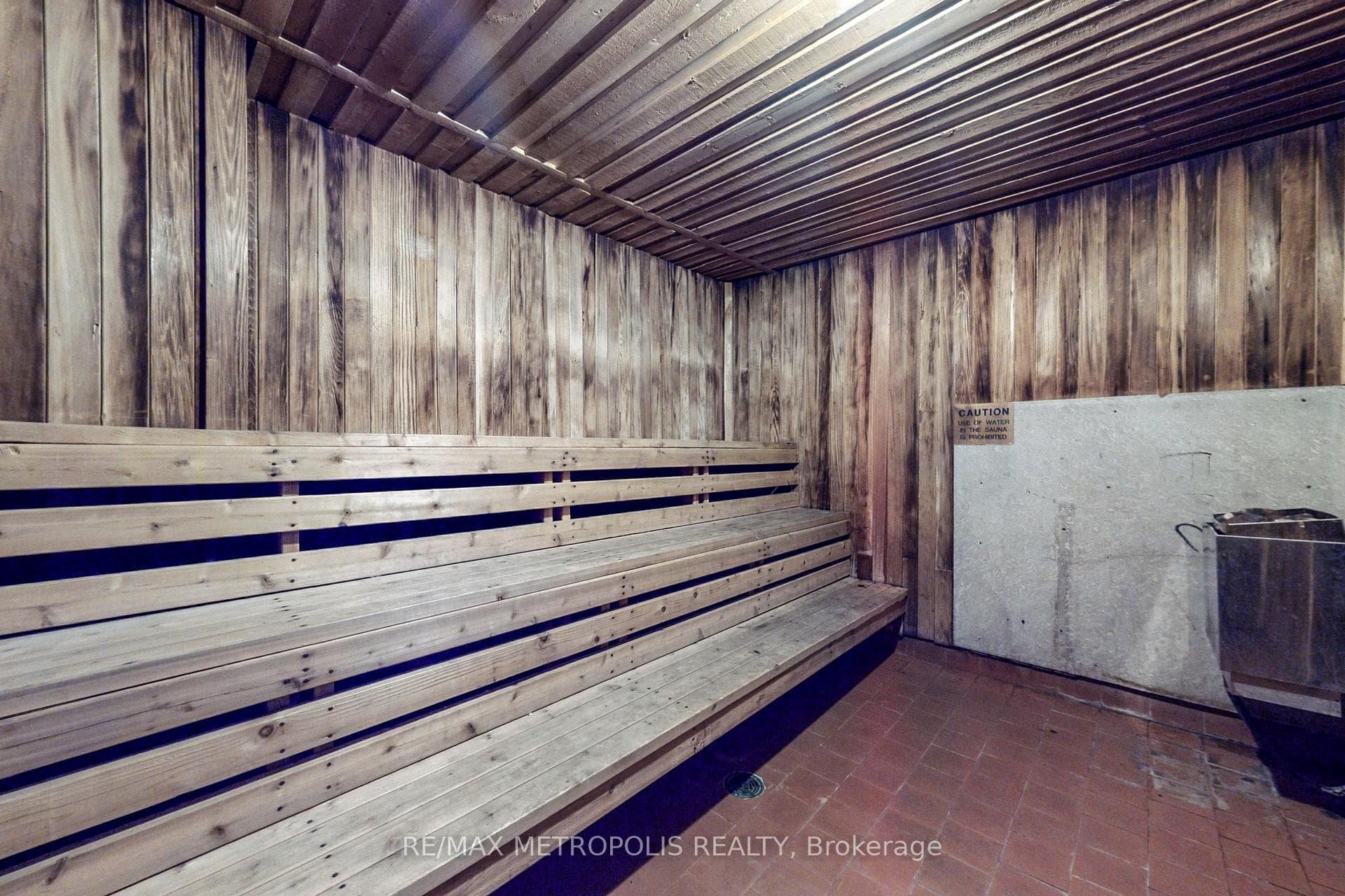 3380 Eglinton Avenue Unit 902 photo 36