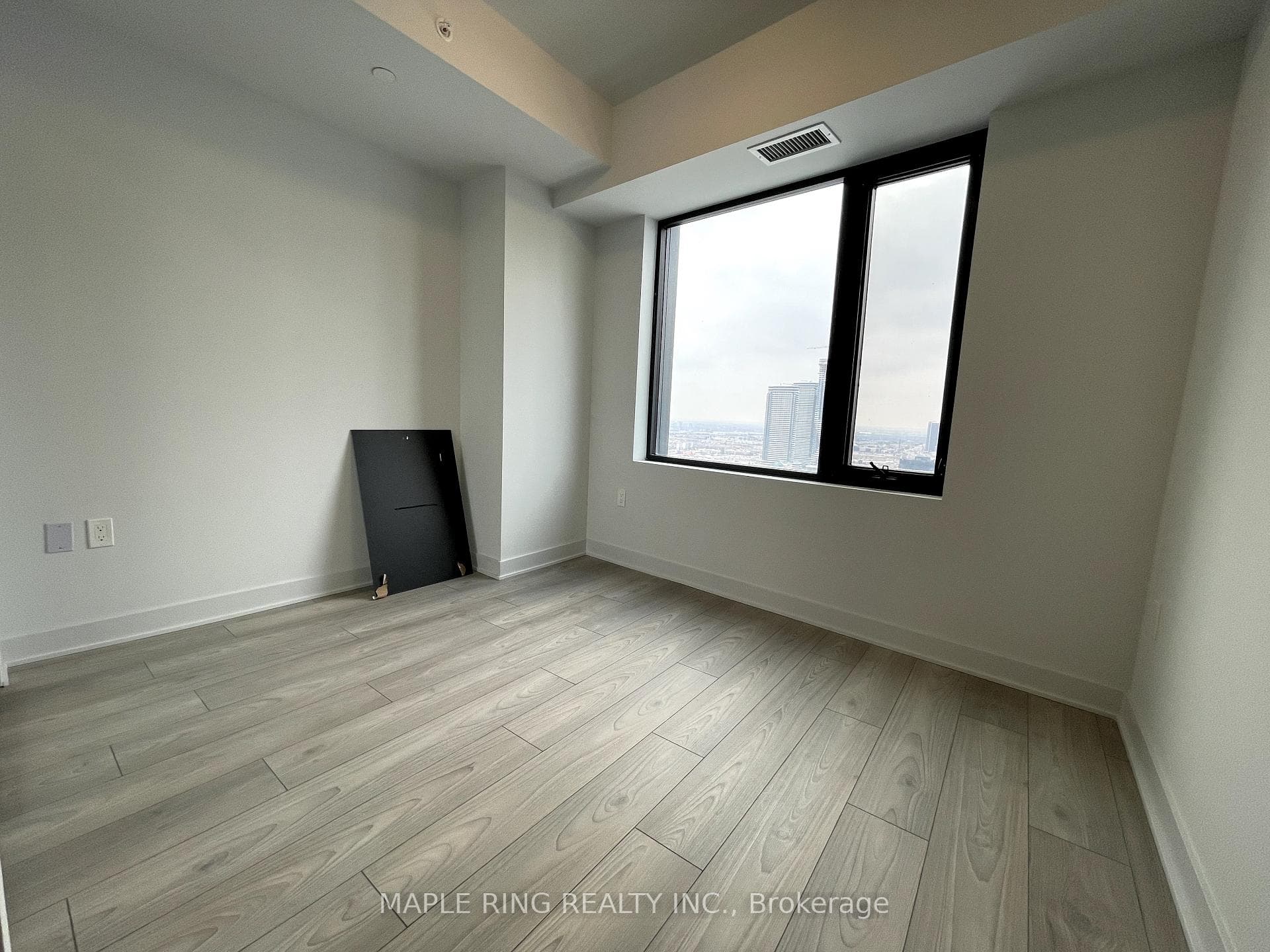 2920 Highway 7 Road Unit 2501 photo 10