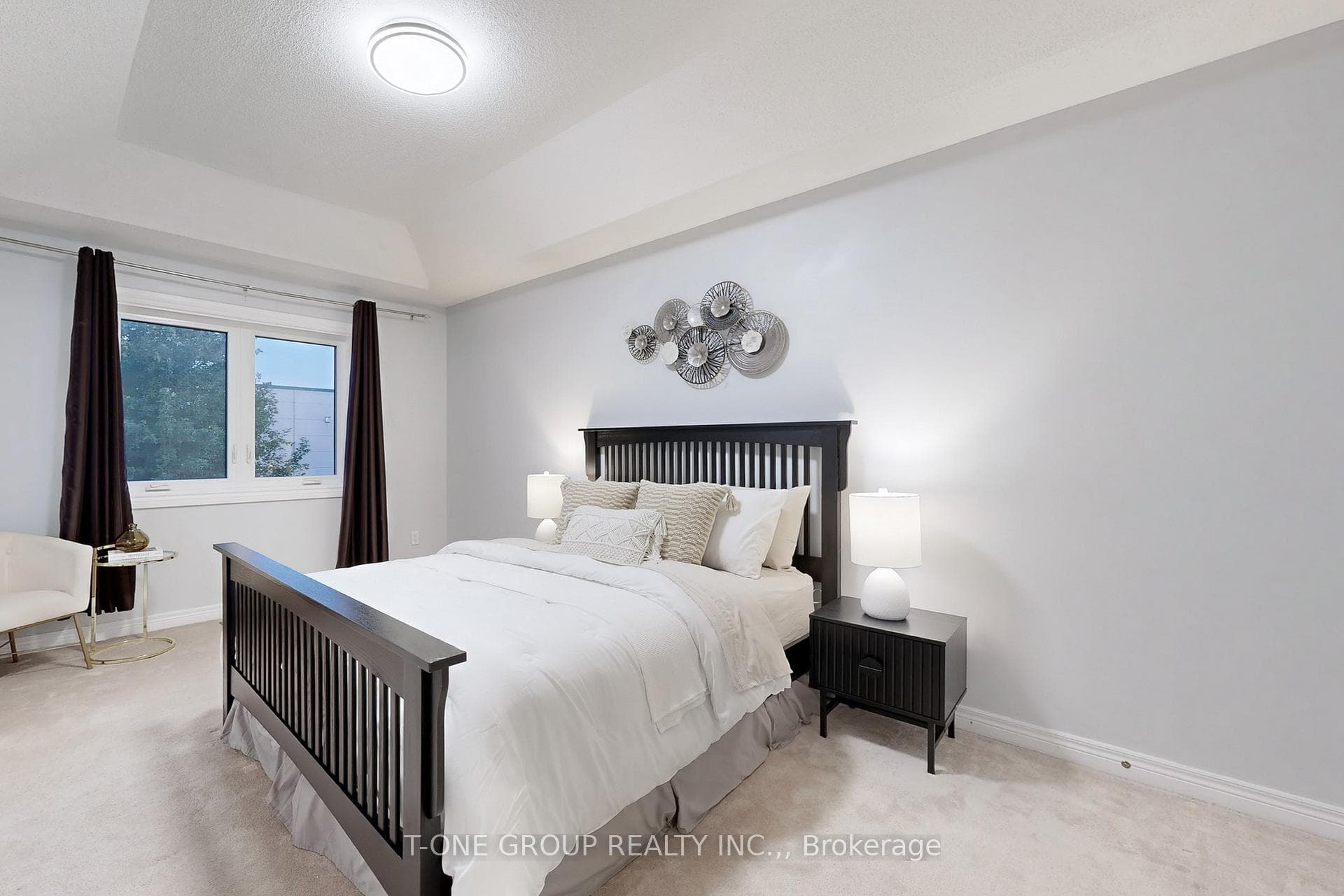 55 Princess Diana Drive photo 26