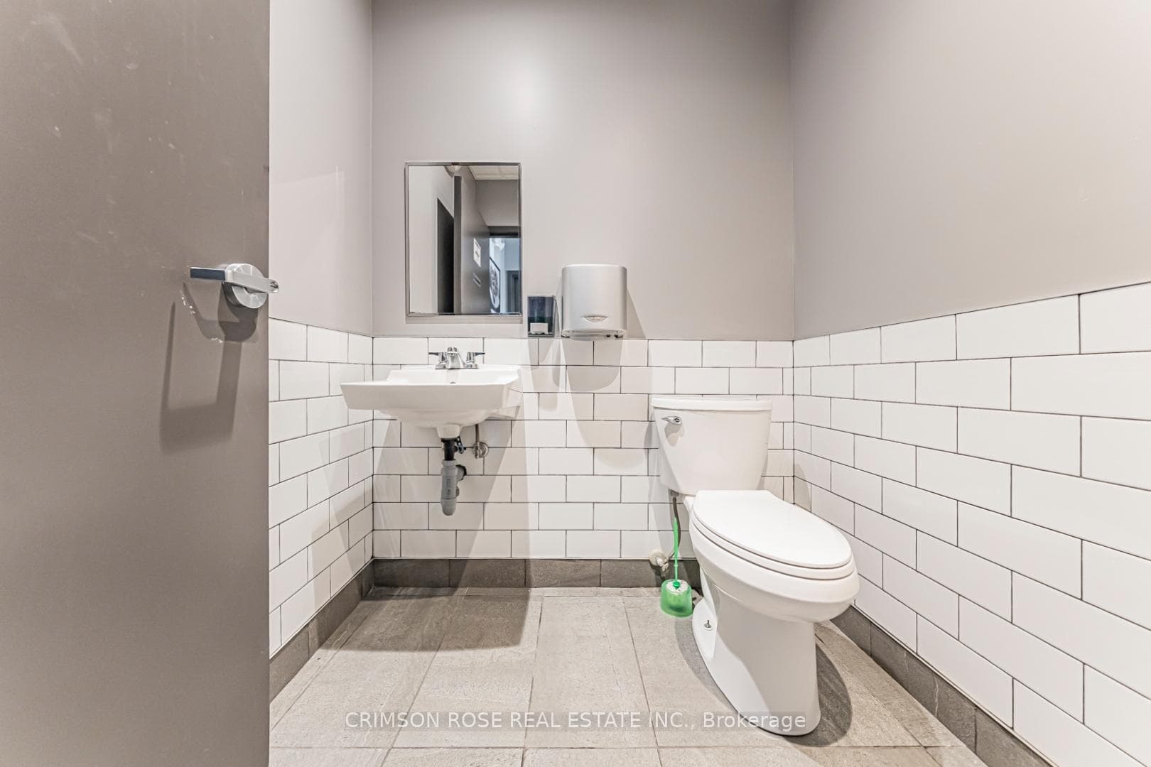 358 Speers Road photo 40