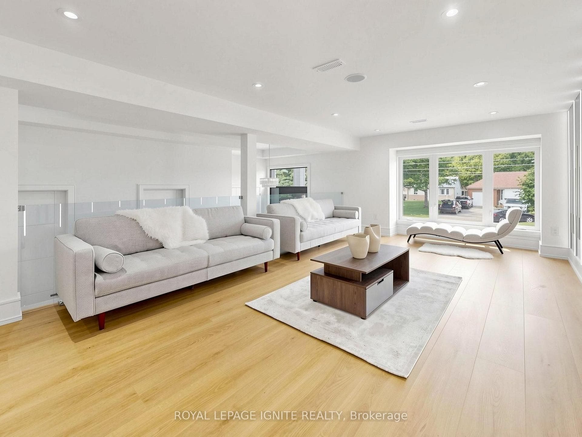 160 Manse Road photo 19