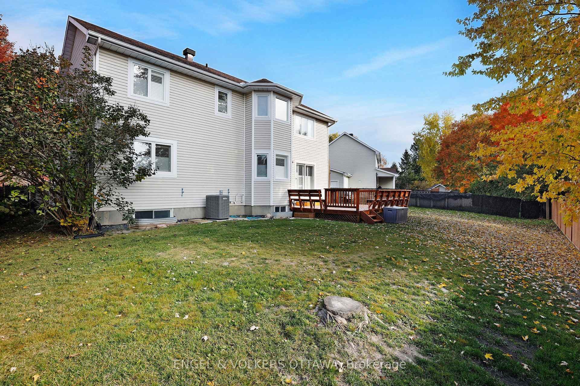 8 Mary Hill Crescent photo 43