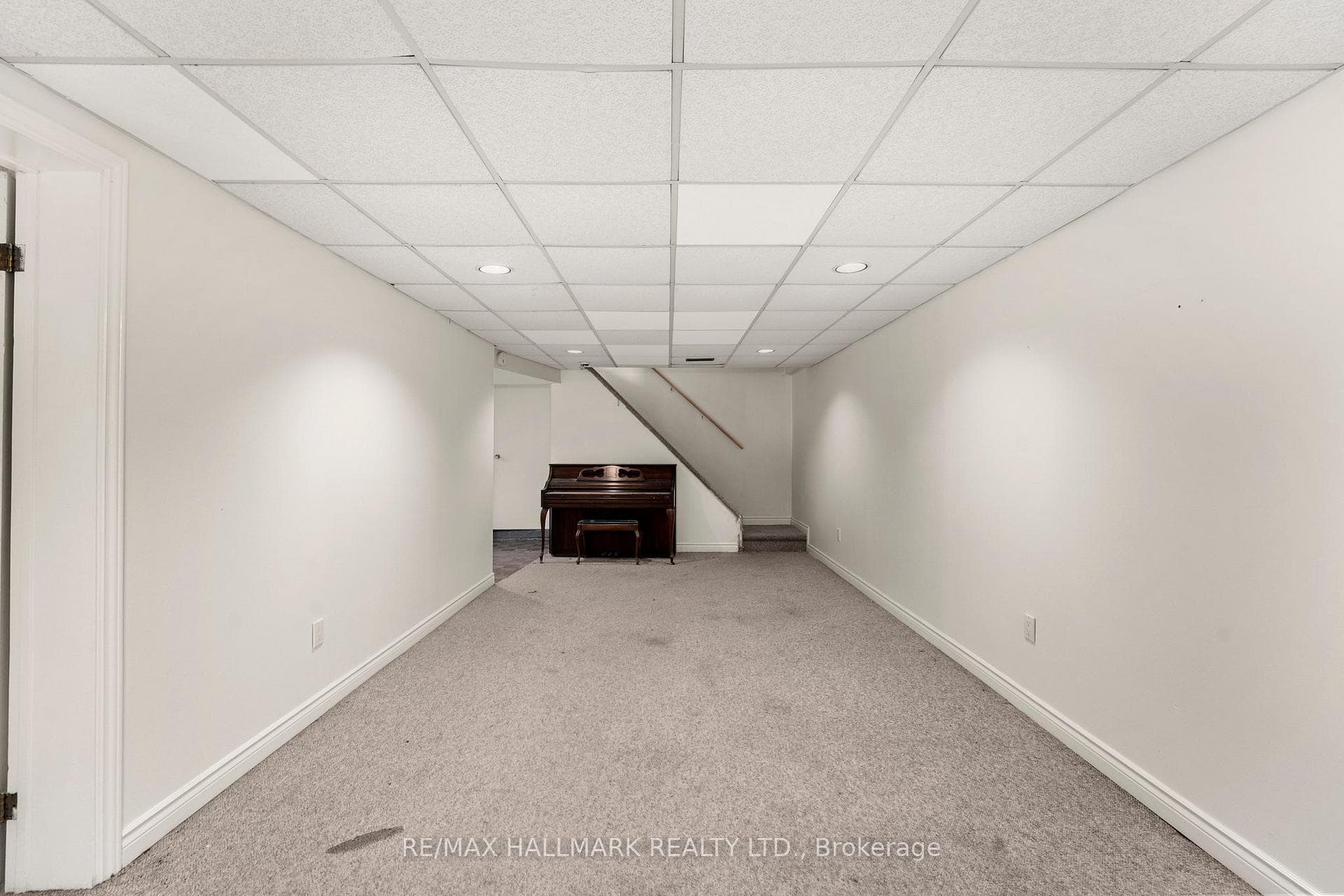126 Thicketwood Boulevard photo 29