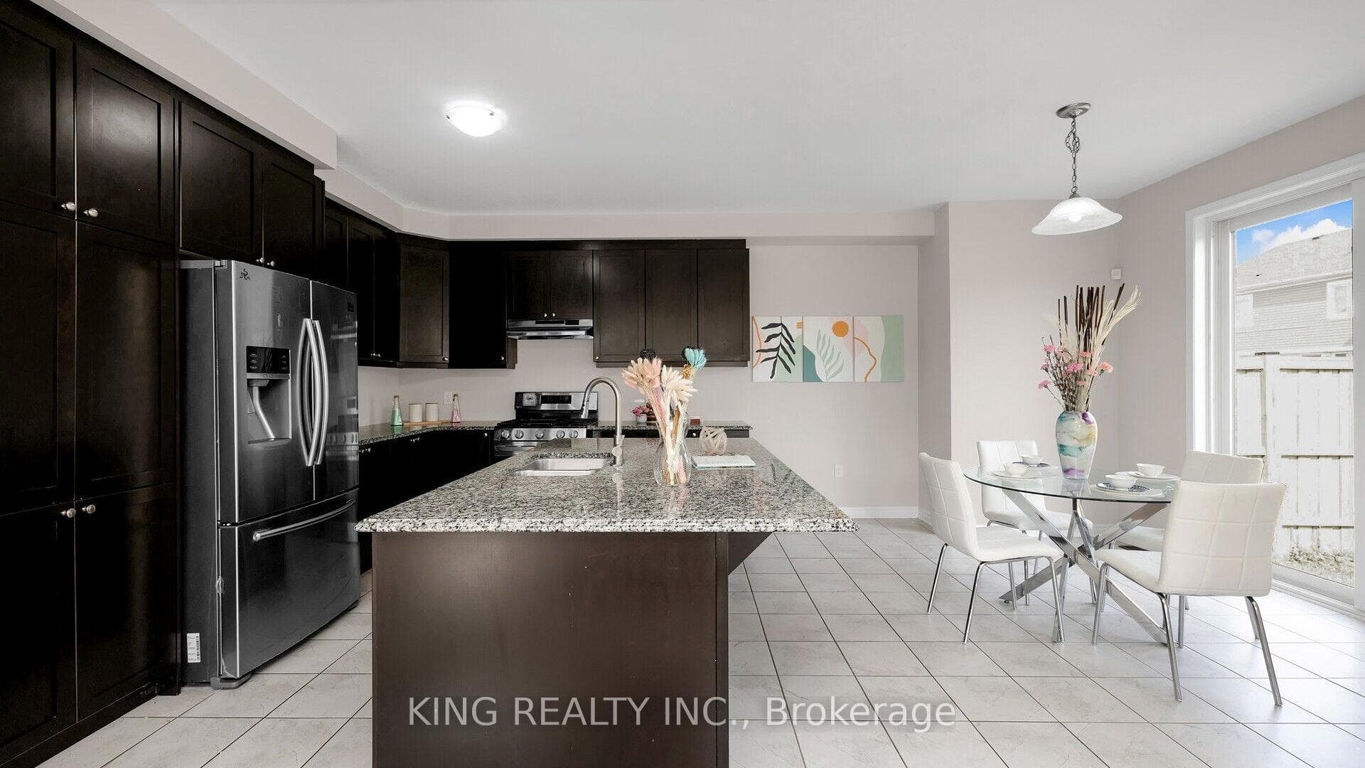 44 Wannamaker Crescent photo 15