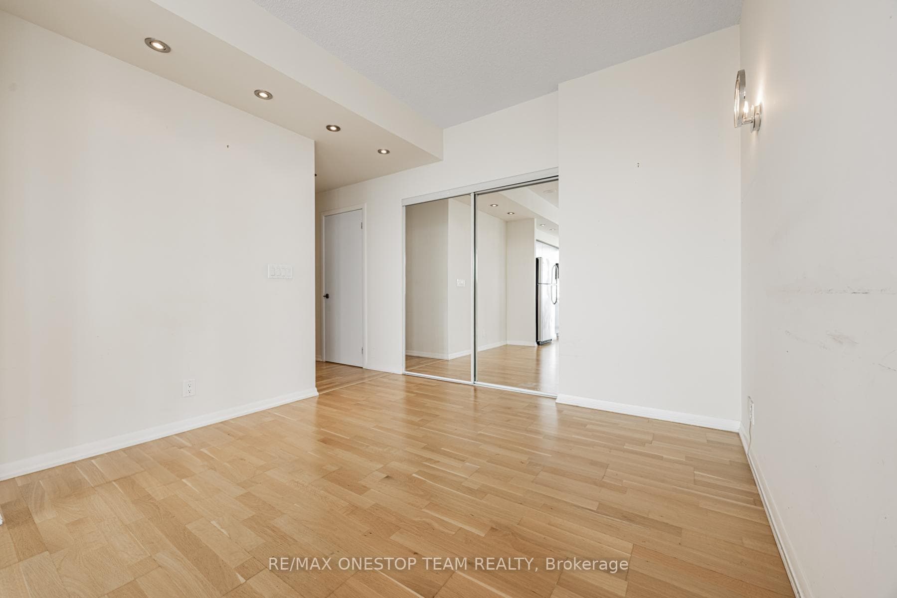 832 Bay Street Unit 4110 photo 6