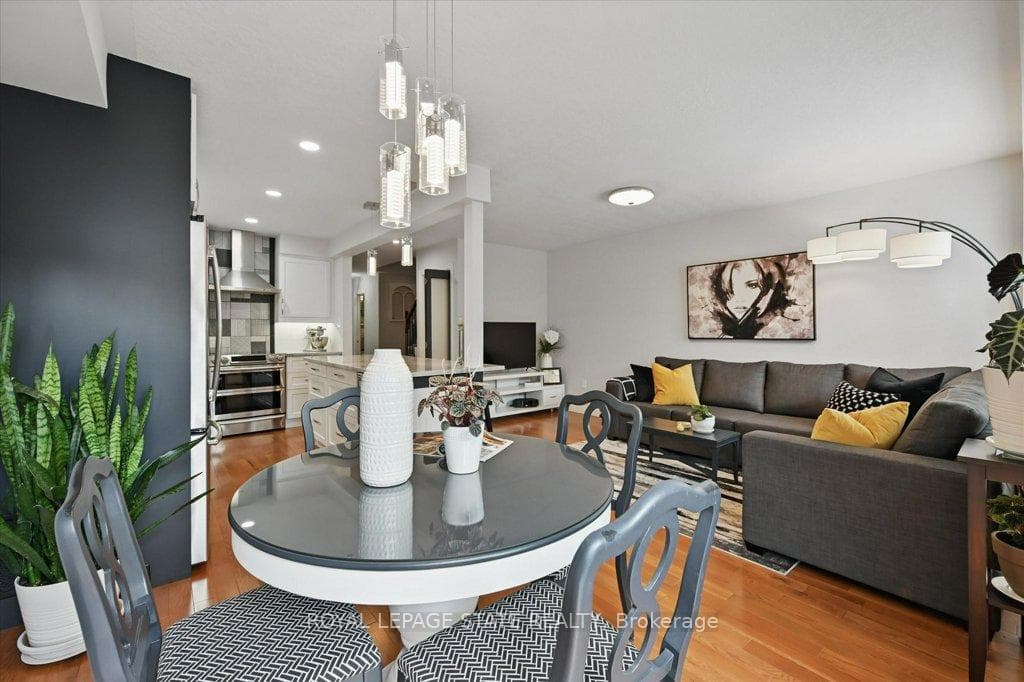 62 Valridge Drive photo 20
