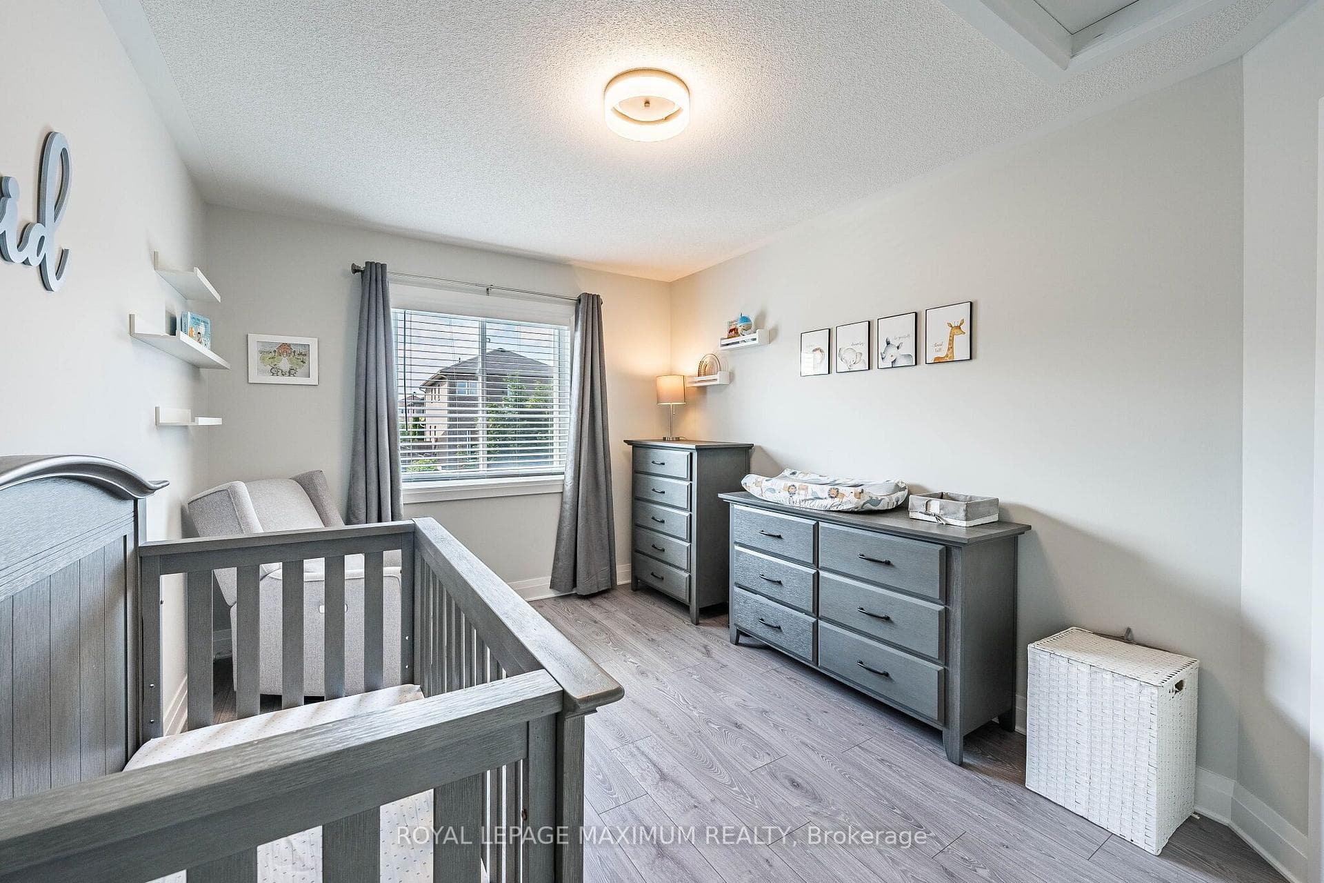 913 Miller Park Avenue photo 30