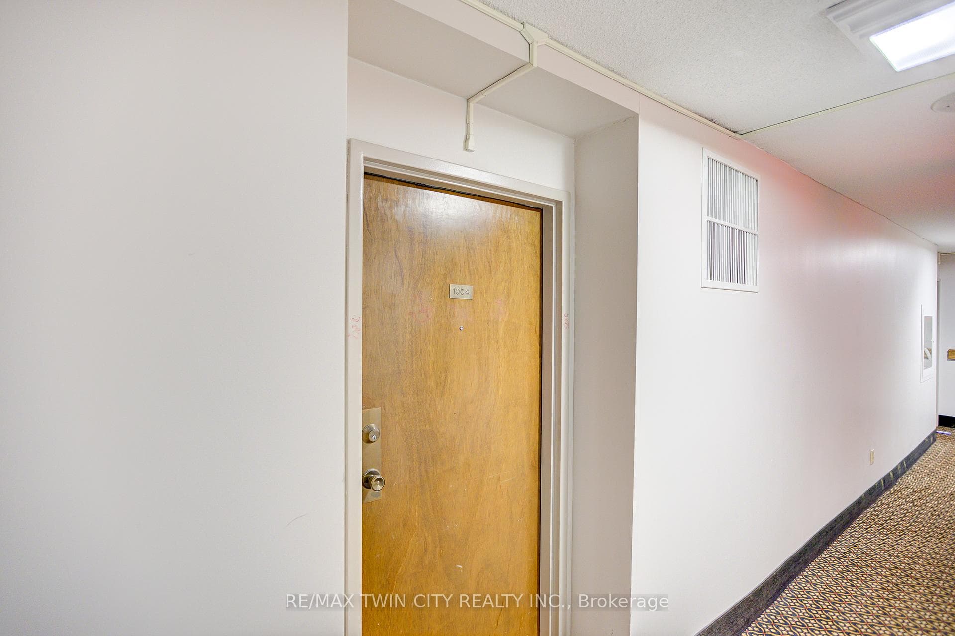375 King Street Unit 904 photo 18
