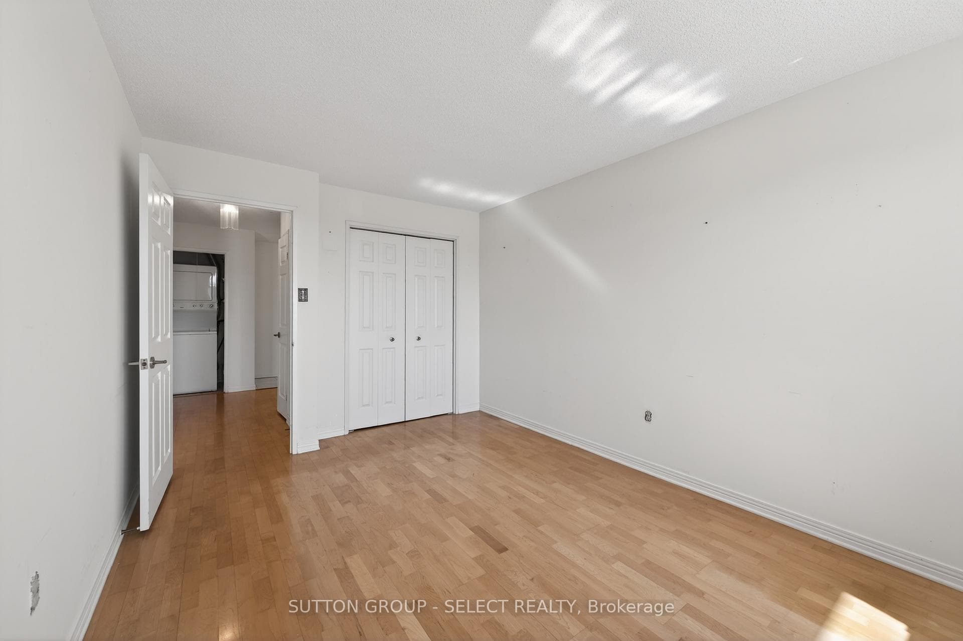 1180 Commissioners Road Unit 702 photo 20