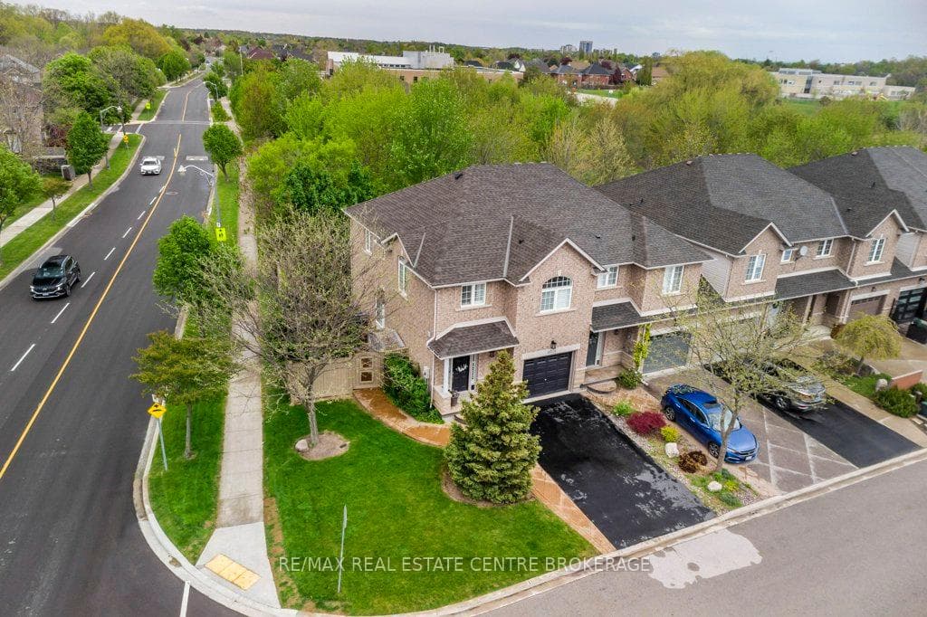 4028 ALEXAN Crescent photo 39