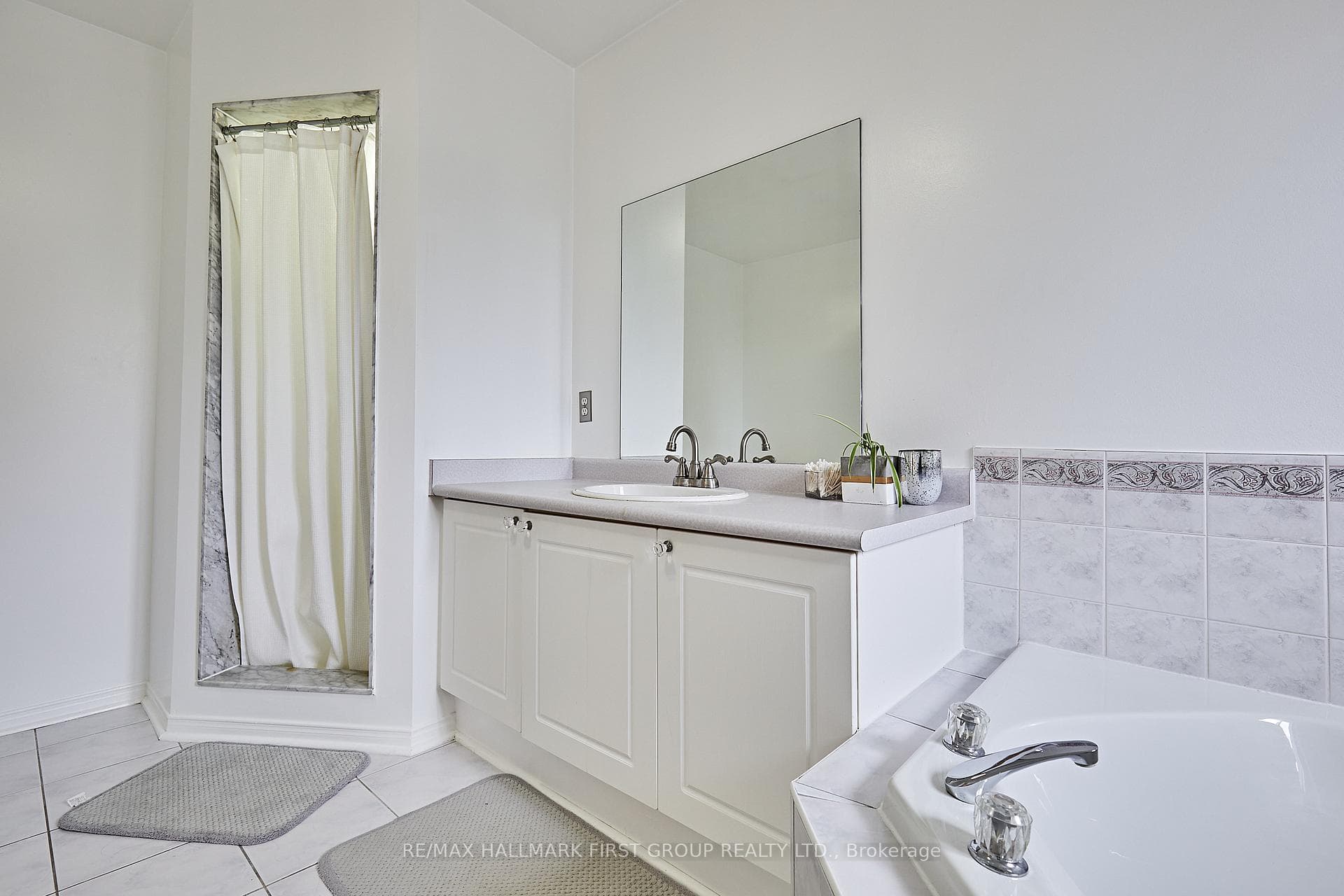 48 Bridlegrove Drive photo 18