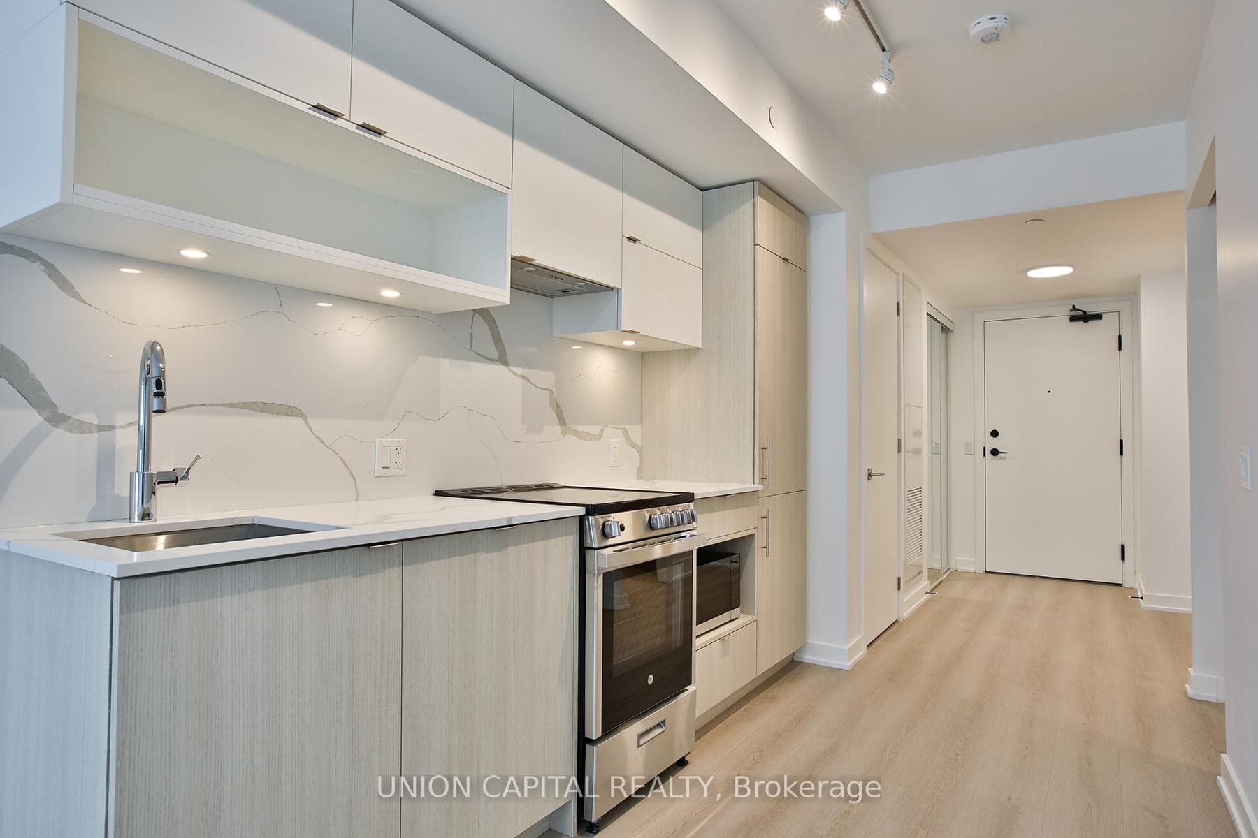 100 Queen Street Unit 2312 photo 10