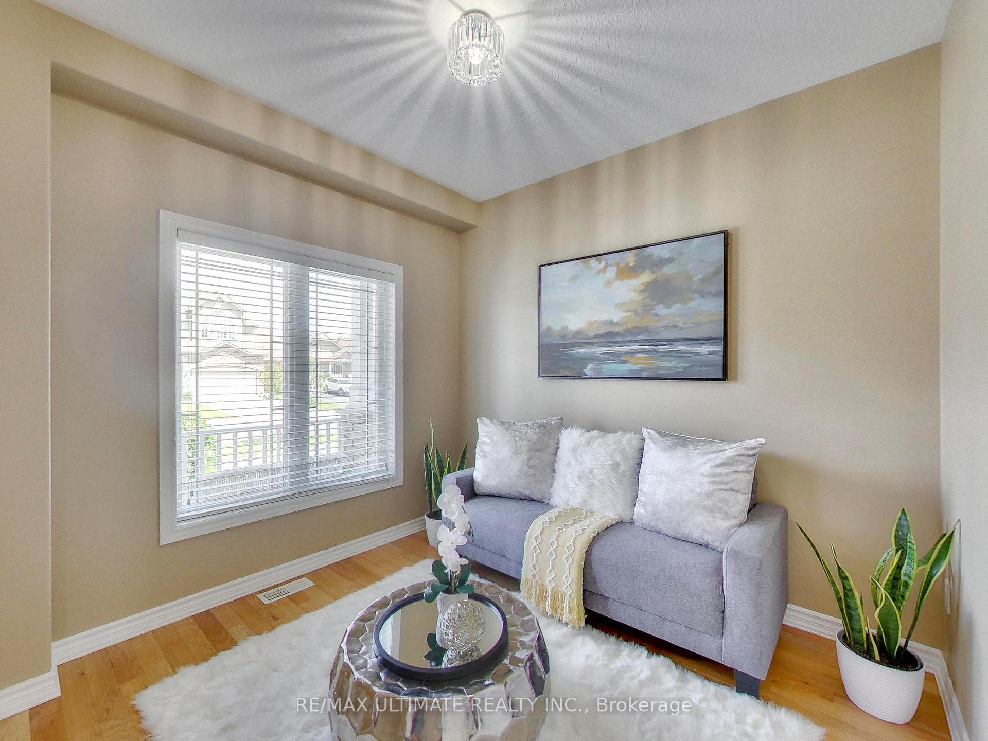 152 Gray Avenue photo 2