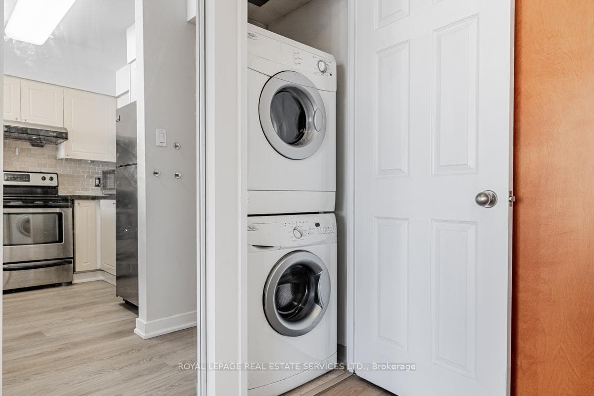 256 Doris Avenue Unit Ph103 photo 16