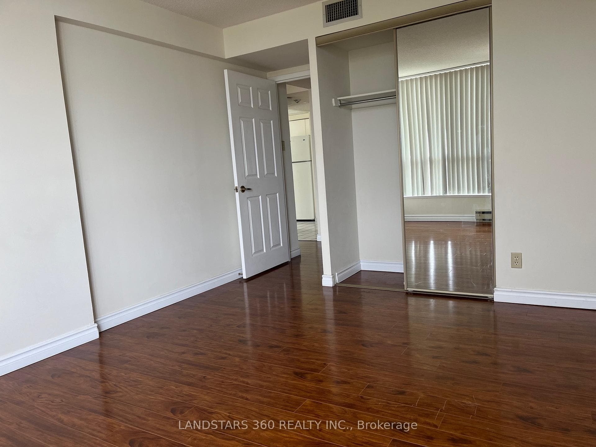 4725 Sheppard Avenue Unit 1104 photo 10