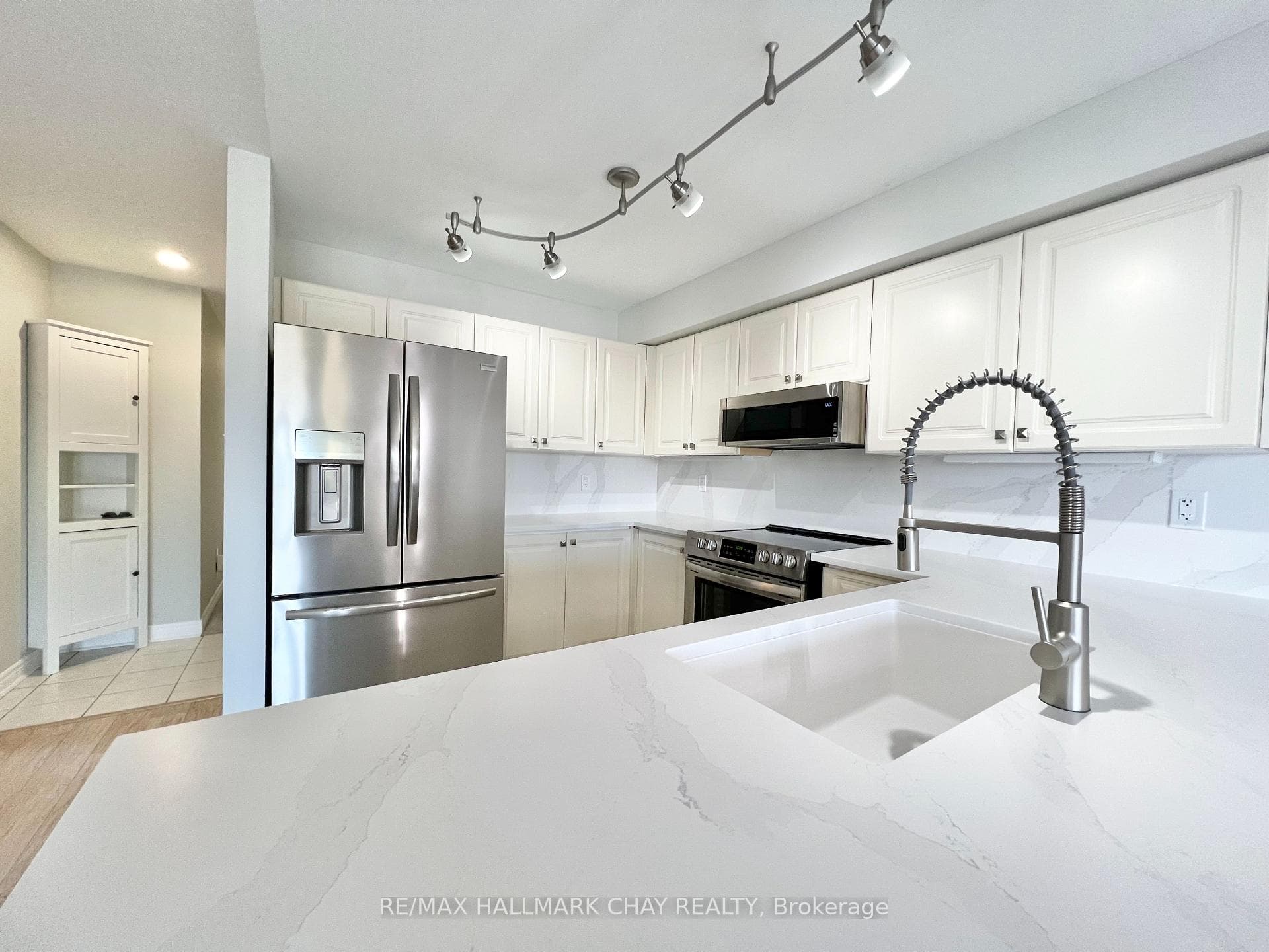 194 River Road Unit 3C photo 9