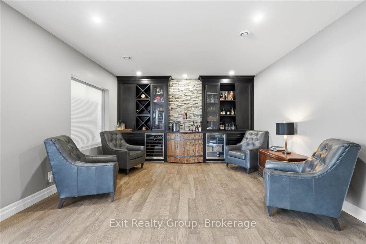 544 Shannon Road photo 31