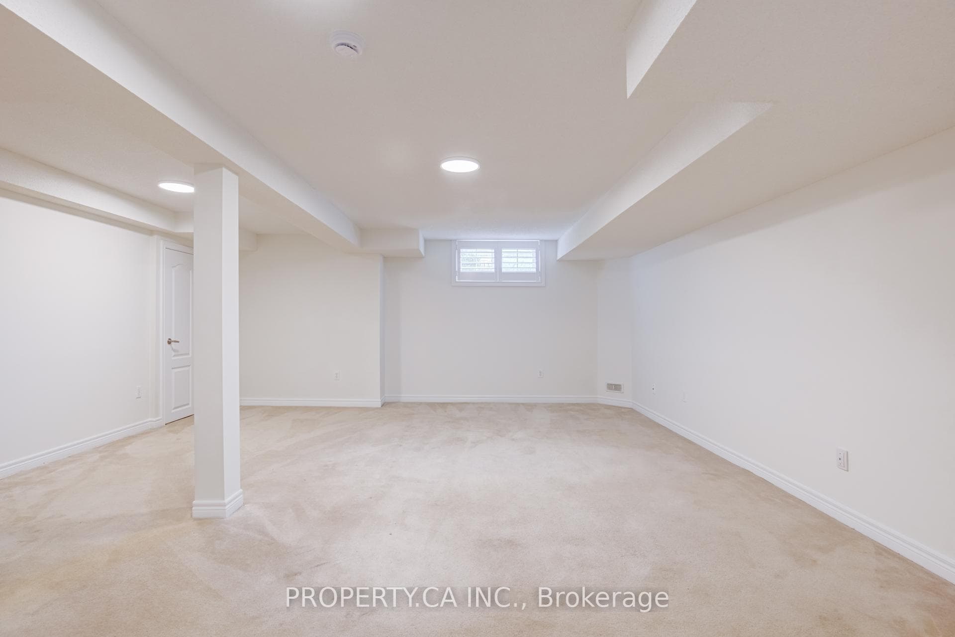 3347 Eglinton Avenue photo 38