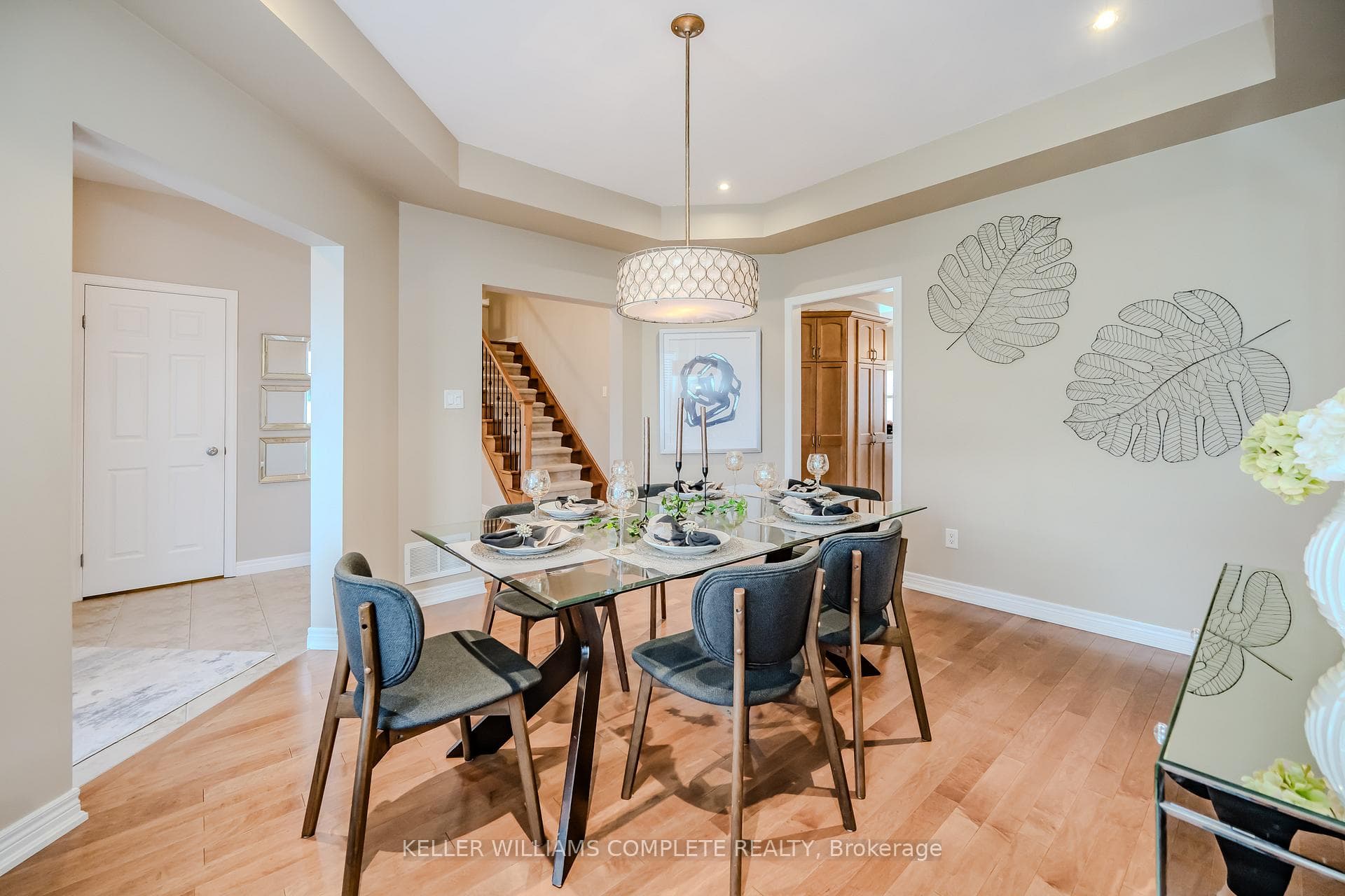 37 Moonbeam Drive photo 4