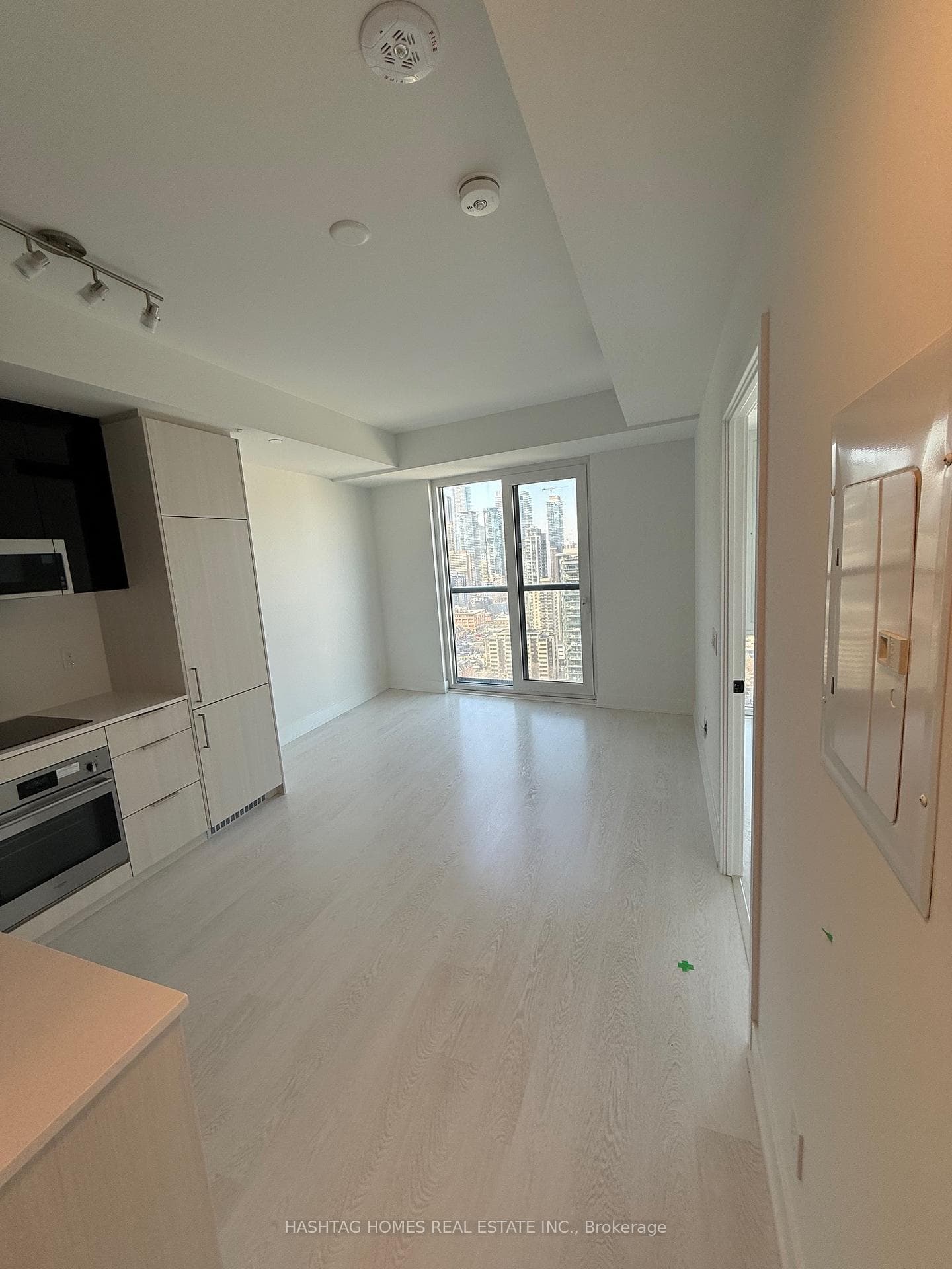308 JARVIS Street Unit 2909 photo 2