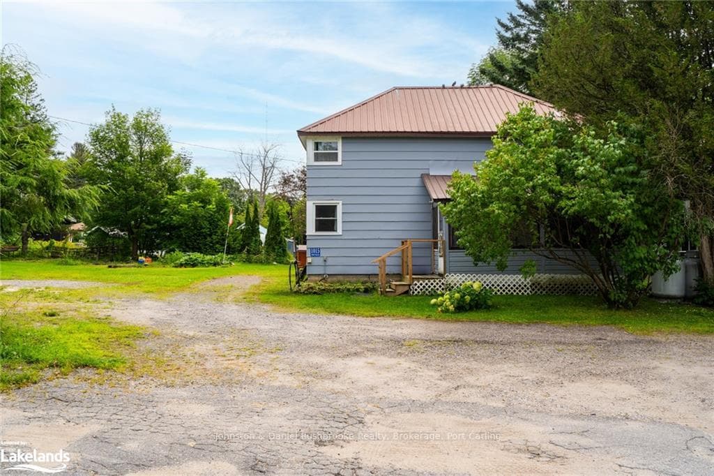 1015 MILL Street photo 4