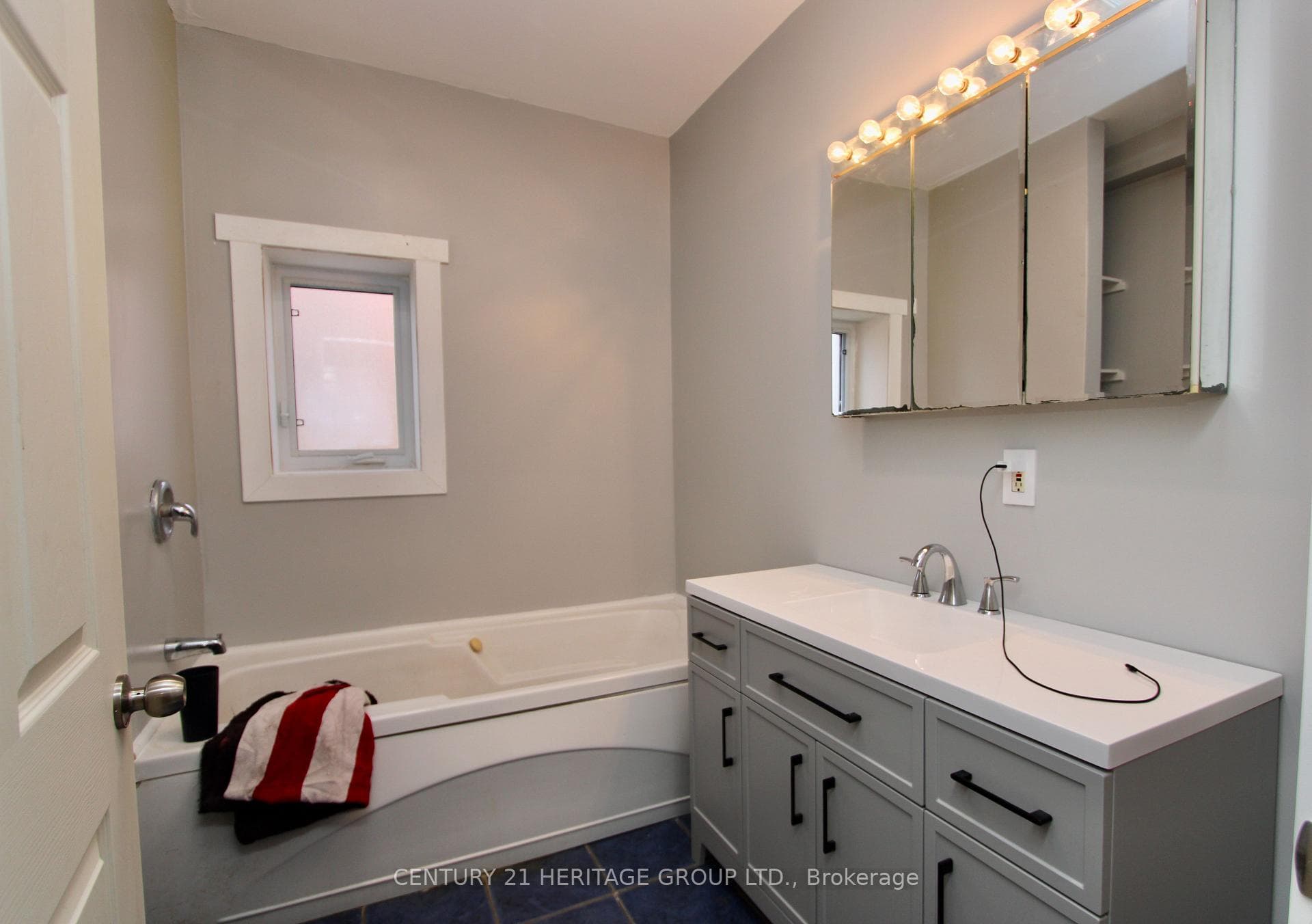 97 Park Avenue photo 28