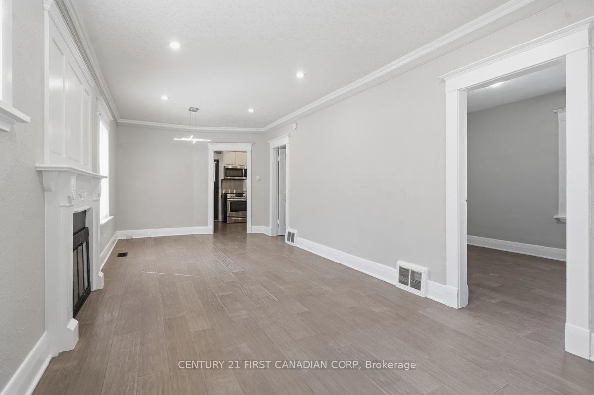 63 Beattie Avenue photo 11
