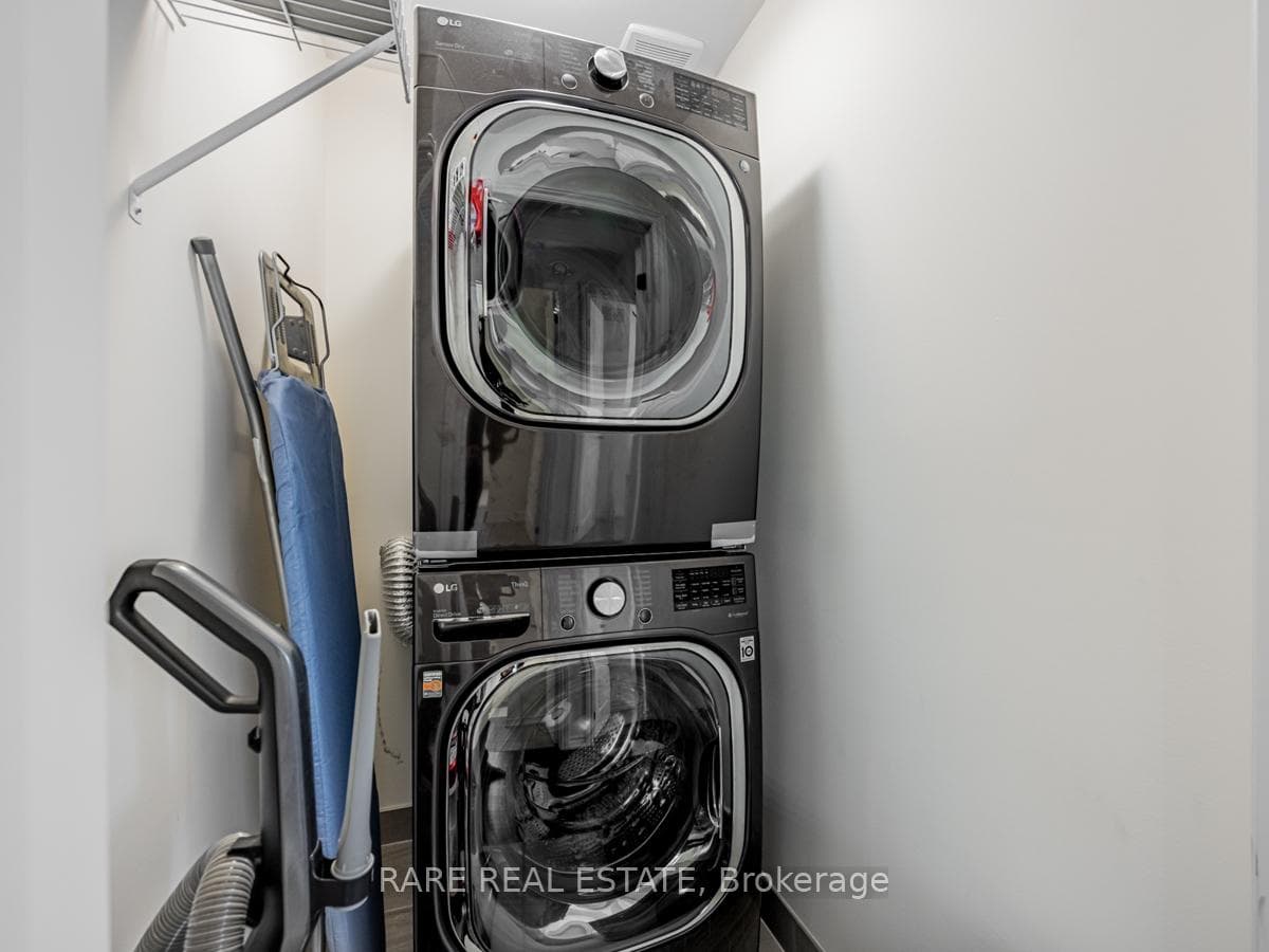 514 Parent Place photo 28