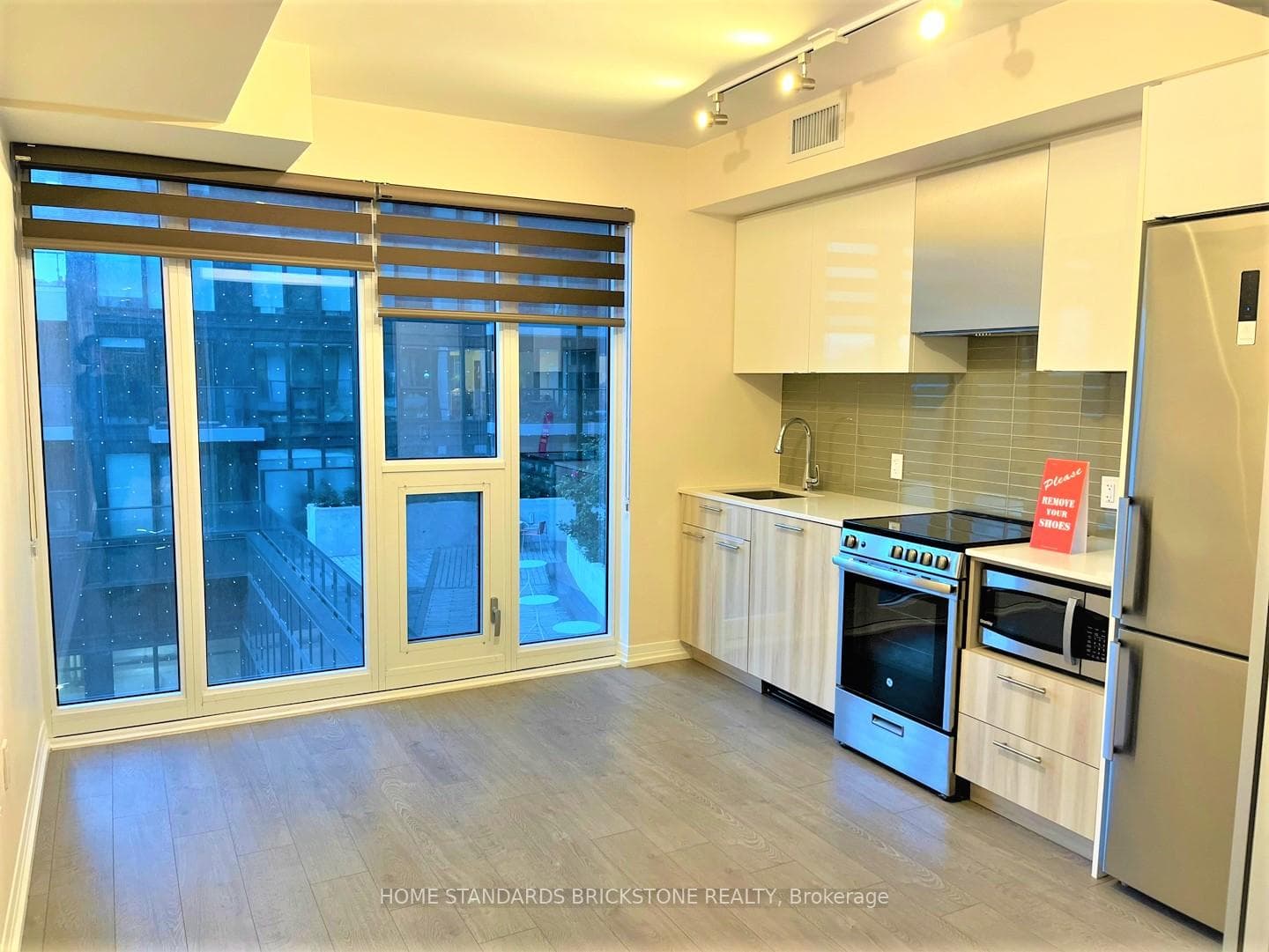 251 Jarvis Street Unit 629 photo 19