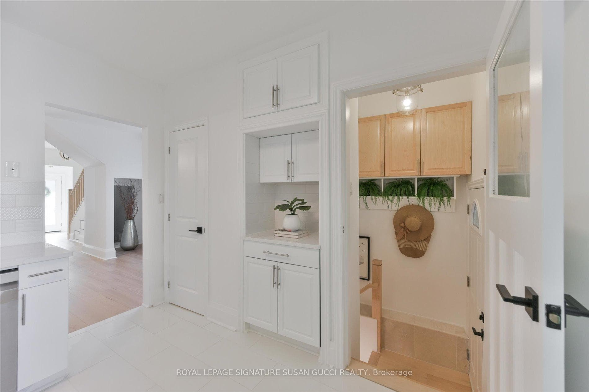 Stunning chefs kitchen with coffee bar