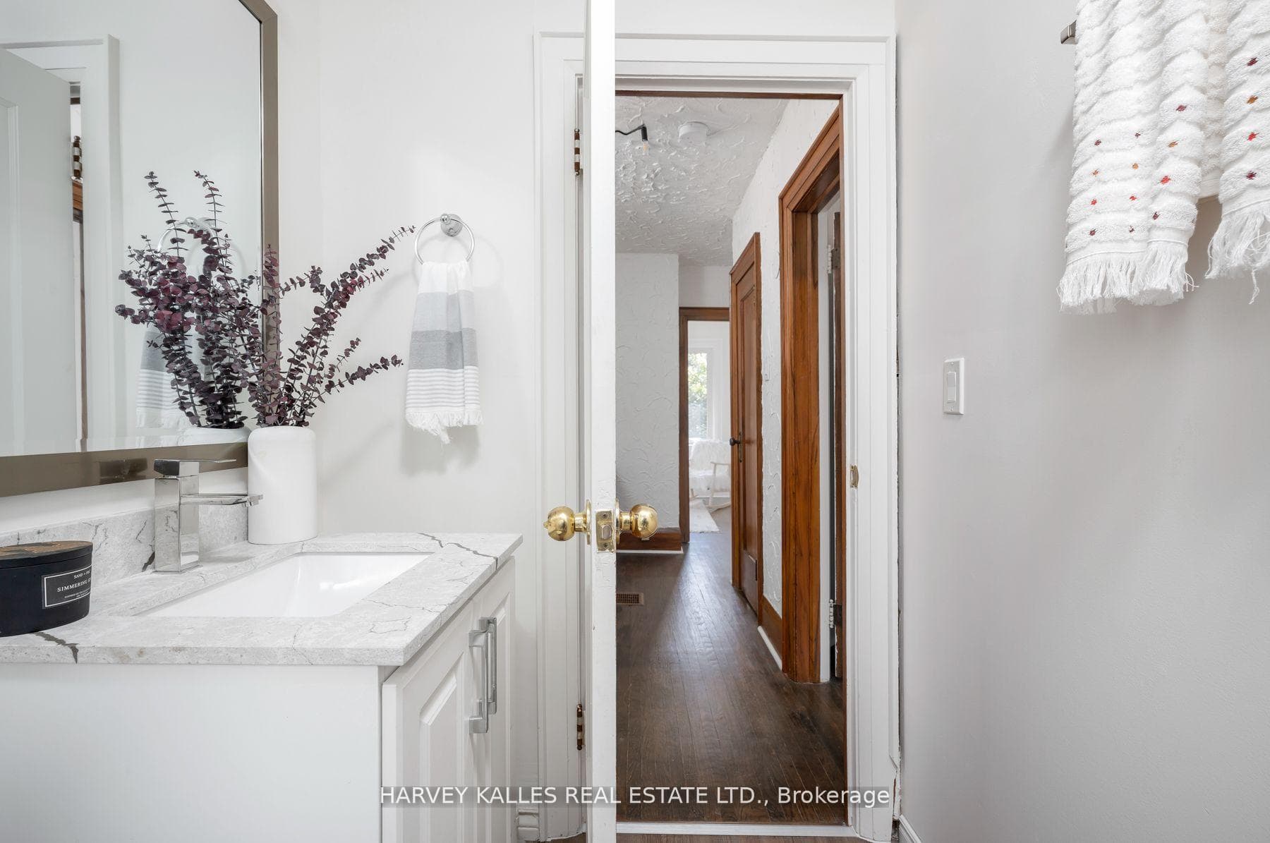 148 Roselawn Avenue photo 21