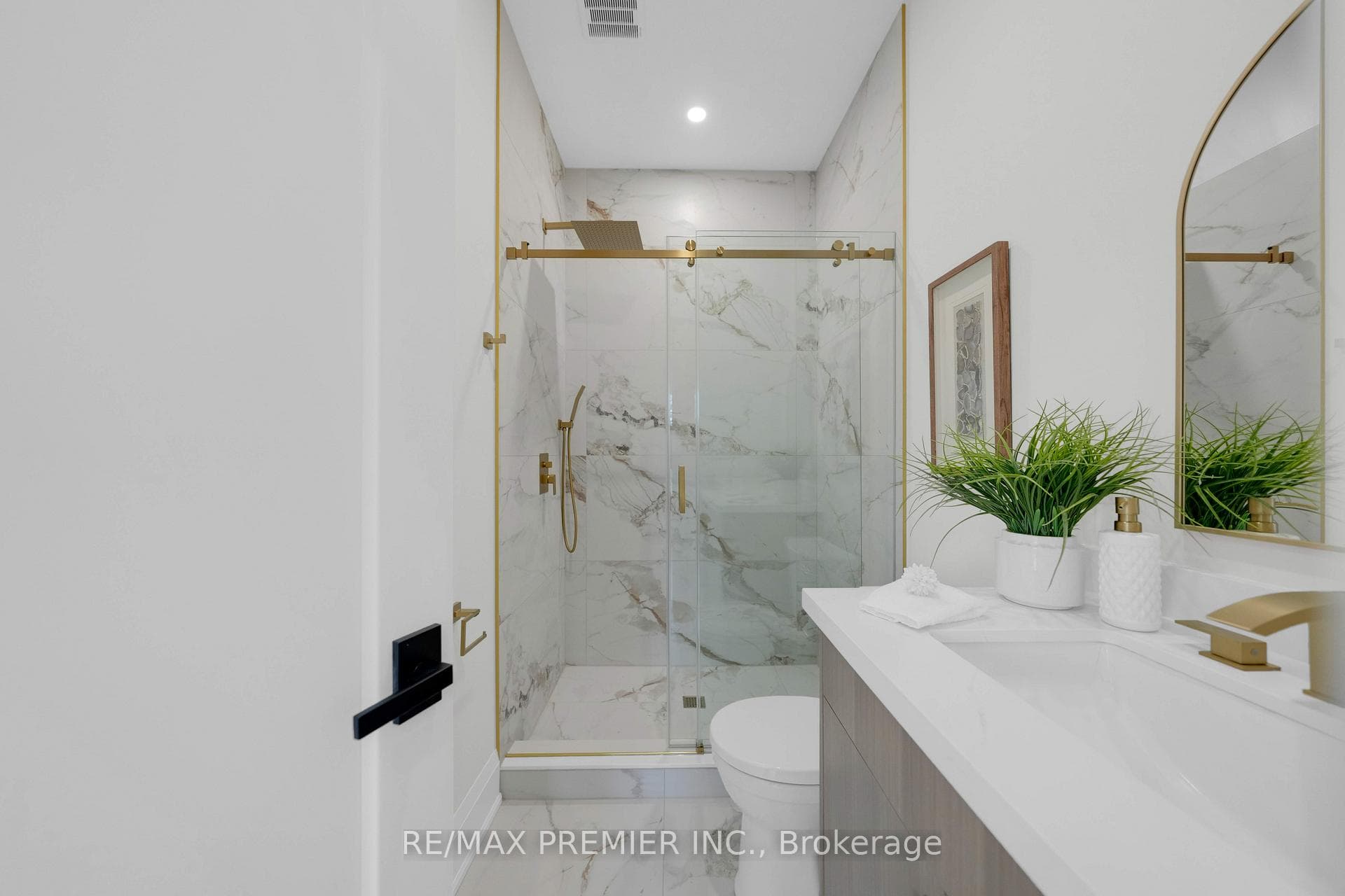 388 Crawford Street photo 32