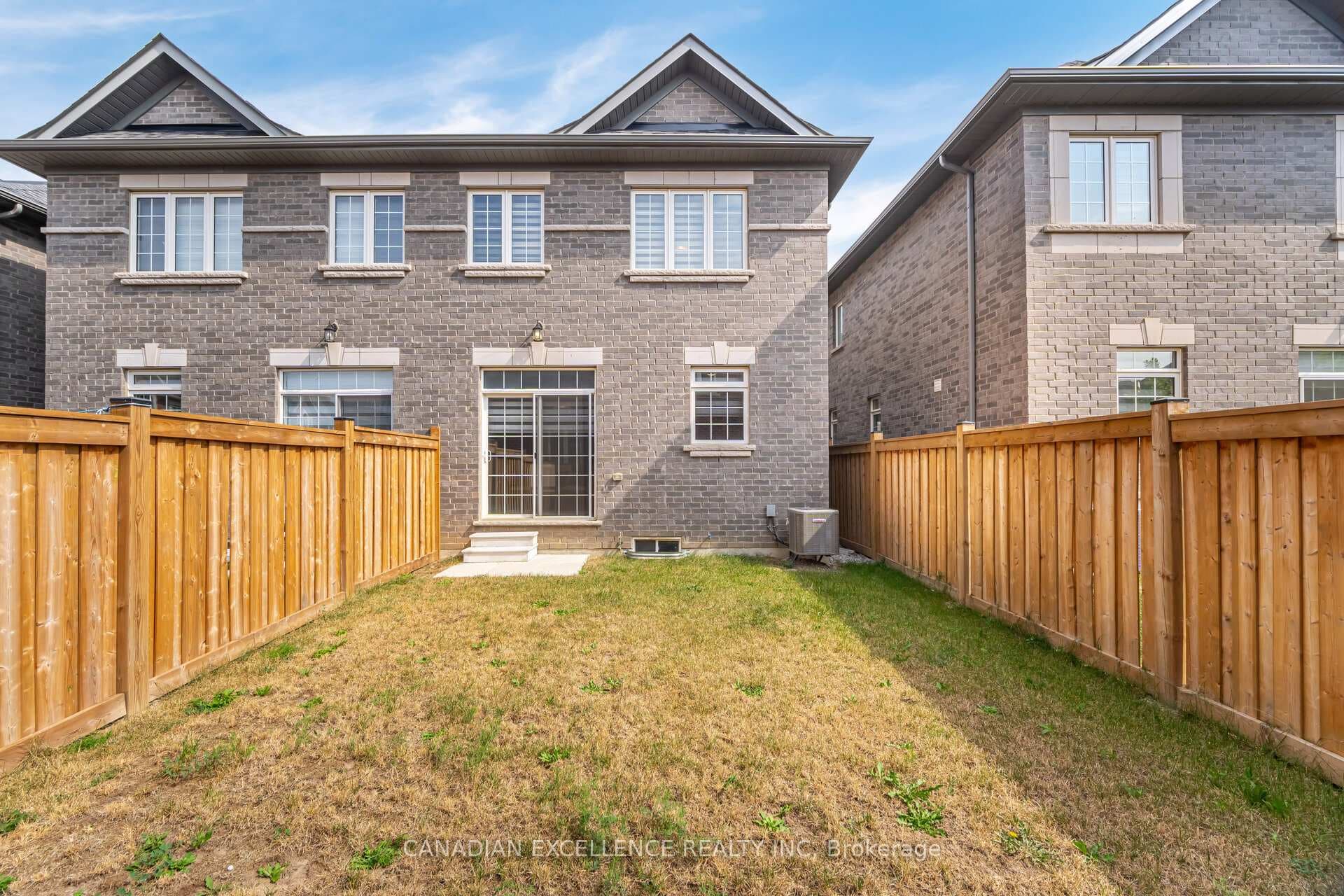 81 Branigan Crescent photo 40