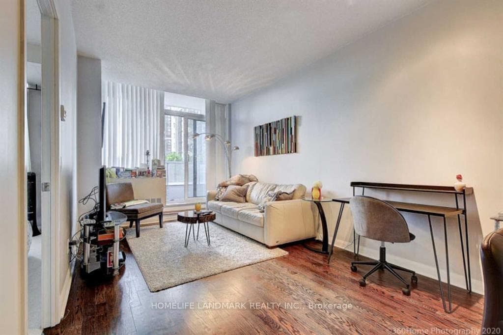 4968 Yonge Street Unit 303 photo 3
