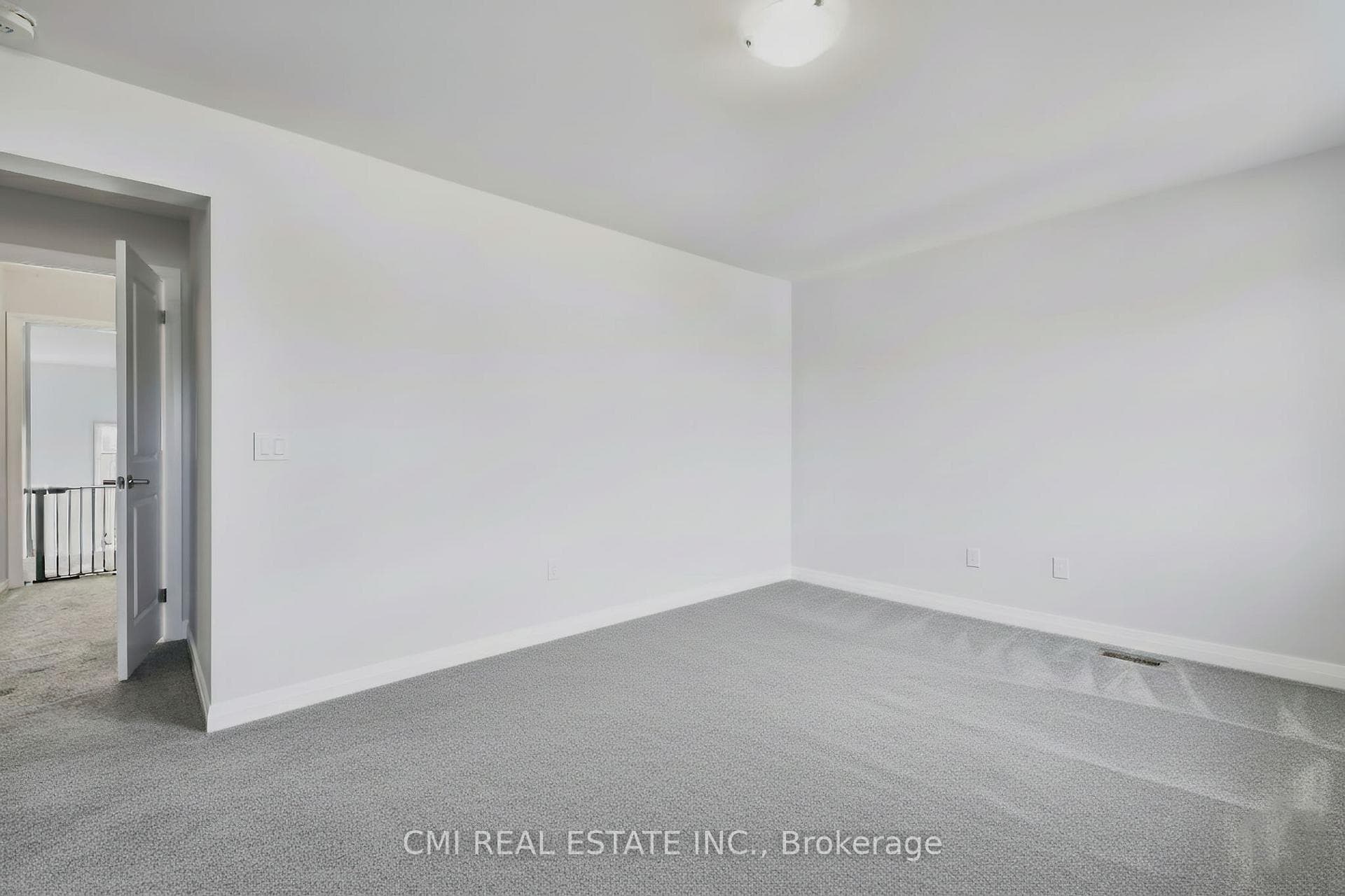 1403 Upper Thames Drive photo 39
