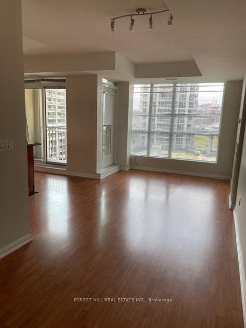 628 Fleet Street Unit 923 photo 3