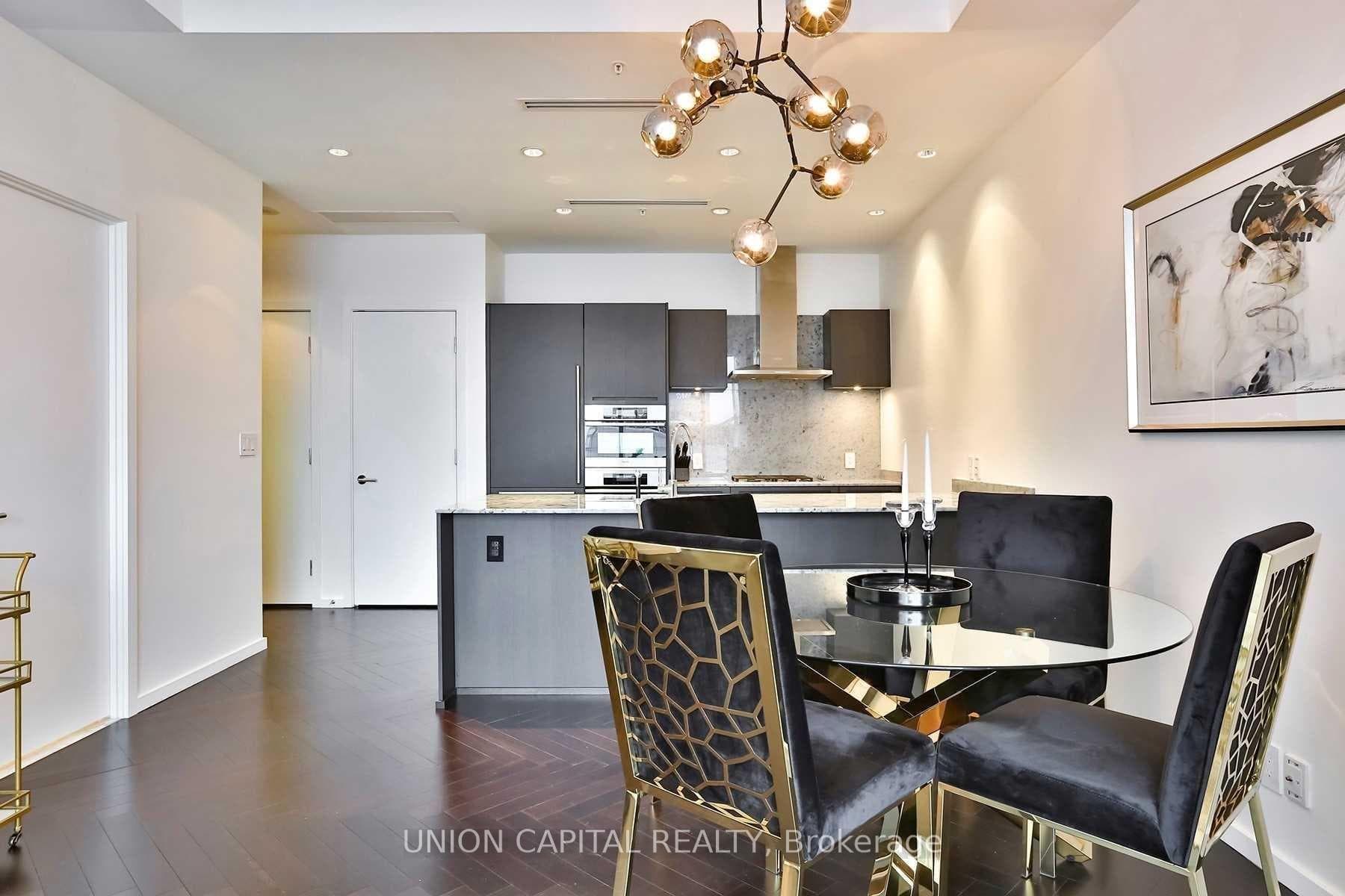 180 University Avenue Unit 5805 photo 14